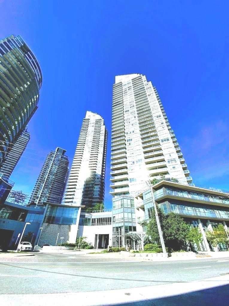 2240 Lake Shore Boulevard W 1002, Toronto W06, ON M8V 0B1