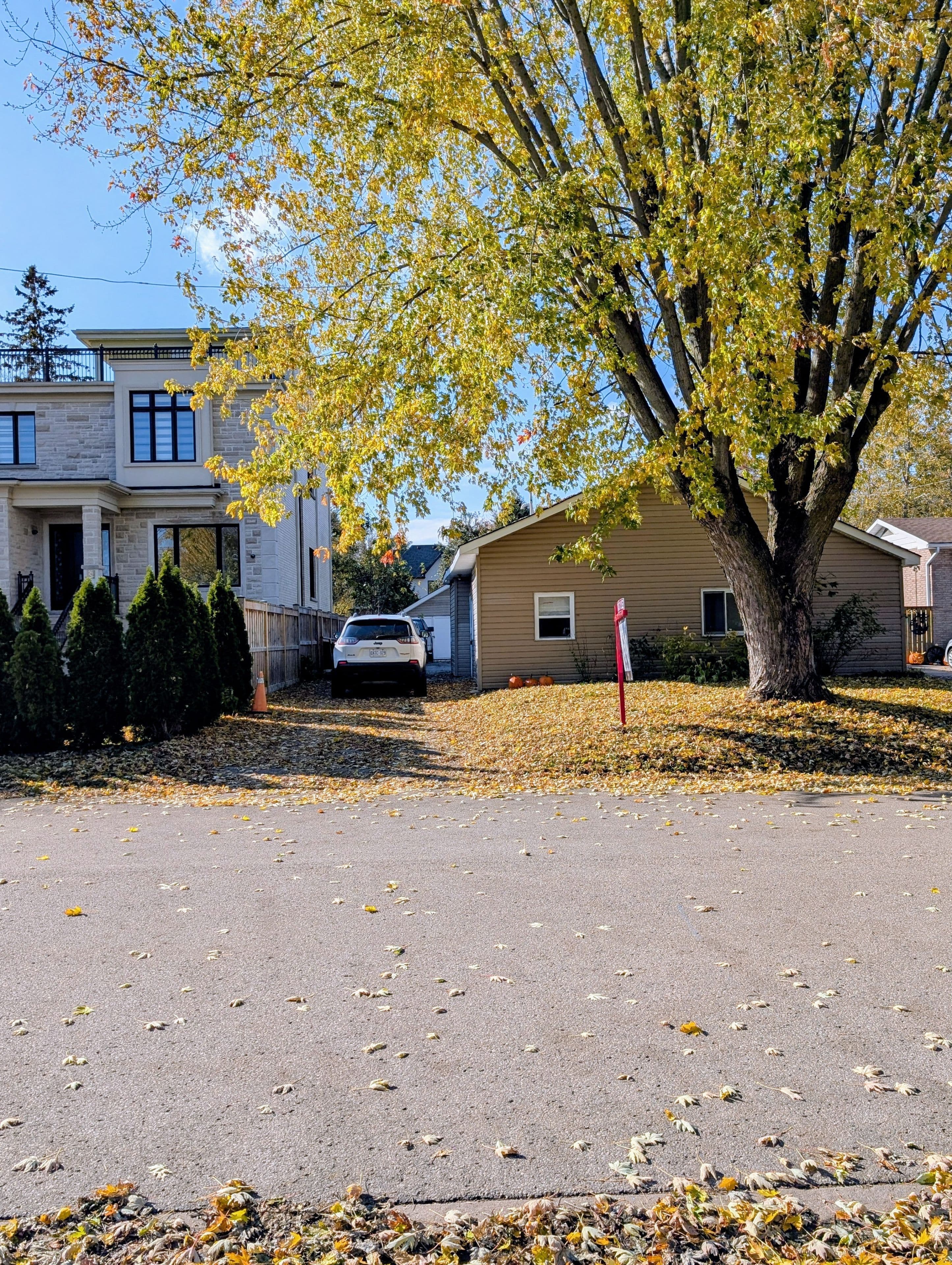 26 River Drive, East Gwillimbury, ON L9N 1A6