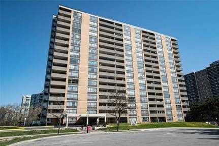 40 Panorama Court 605, Toronto W10, ON M9V 4M1