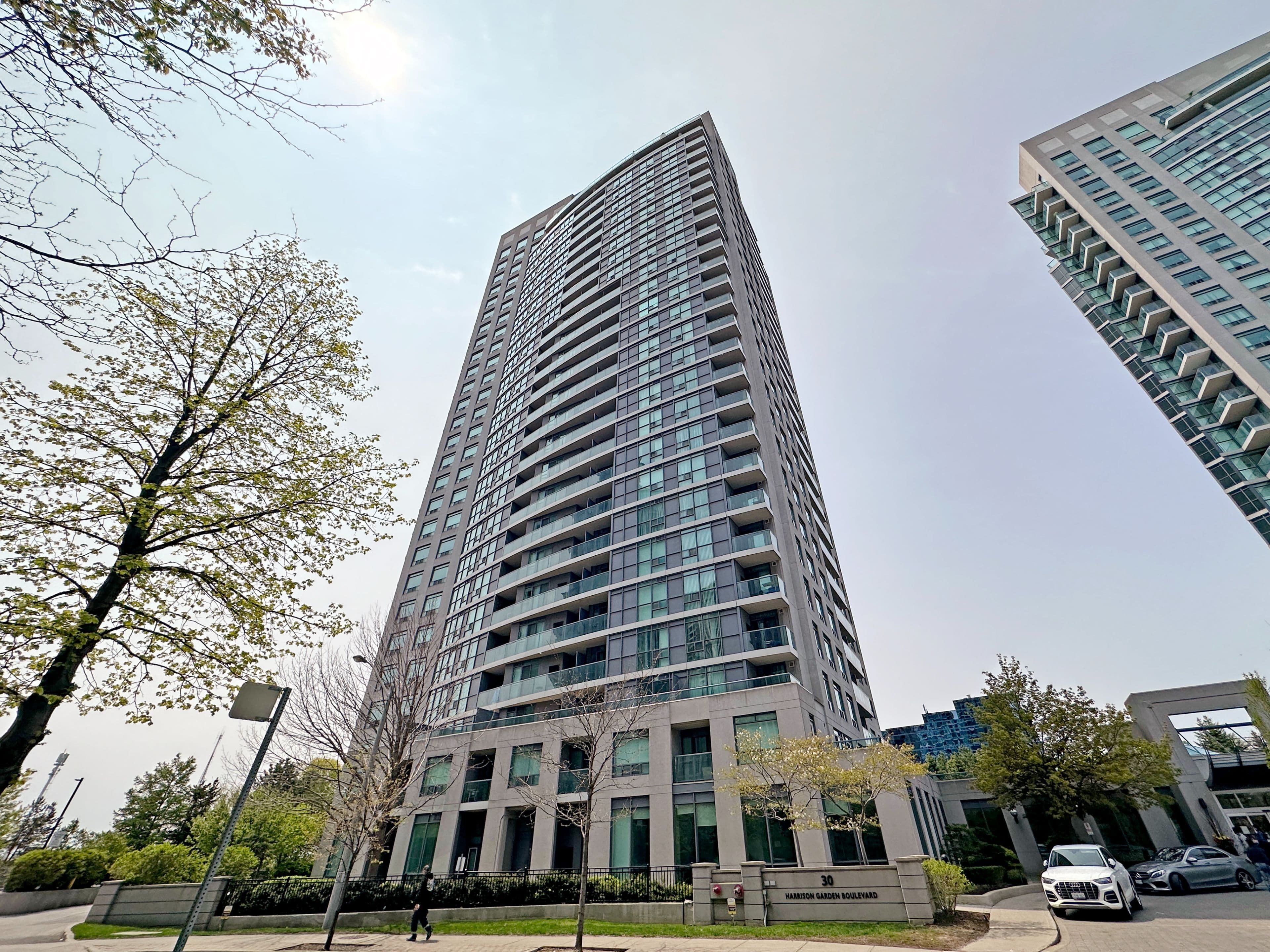 30 Harrison Garden Boulevard 1112, Toronto C14, ON M2N 7A9