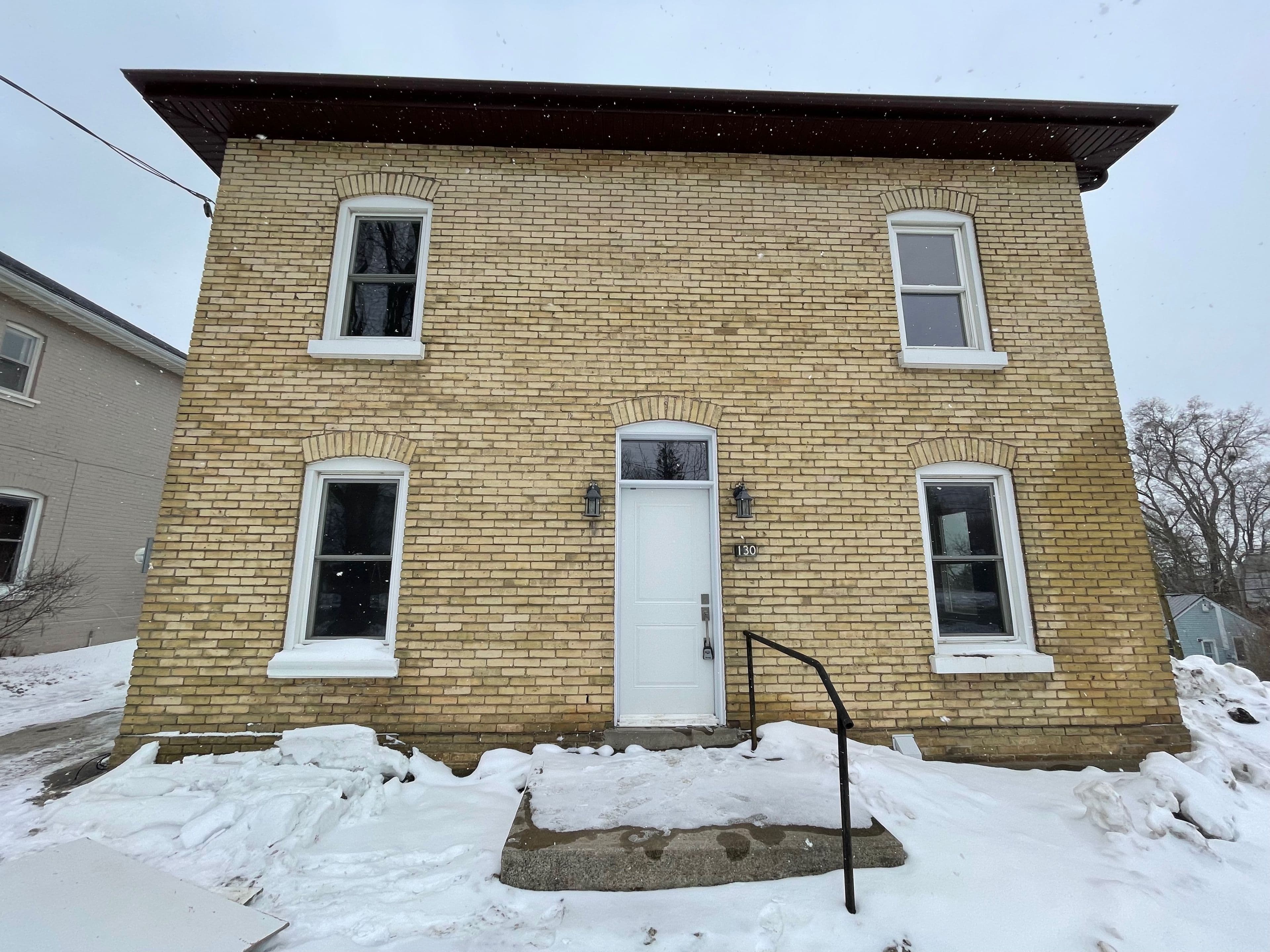 130 Terrace Hill Street Upper, Brantford, ON N3R 1G3