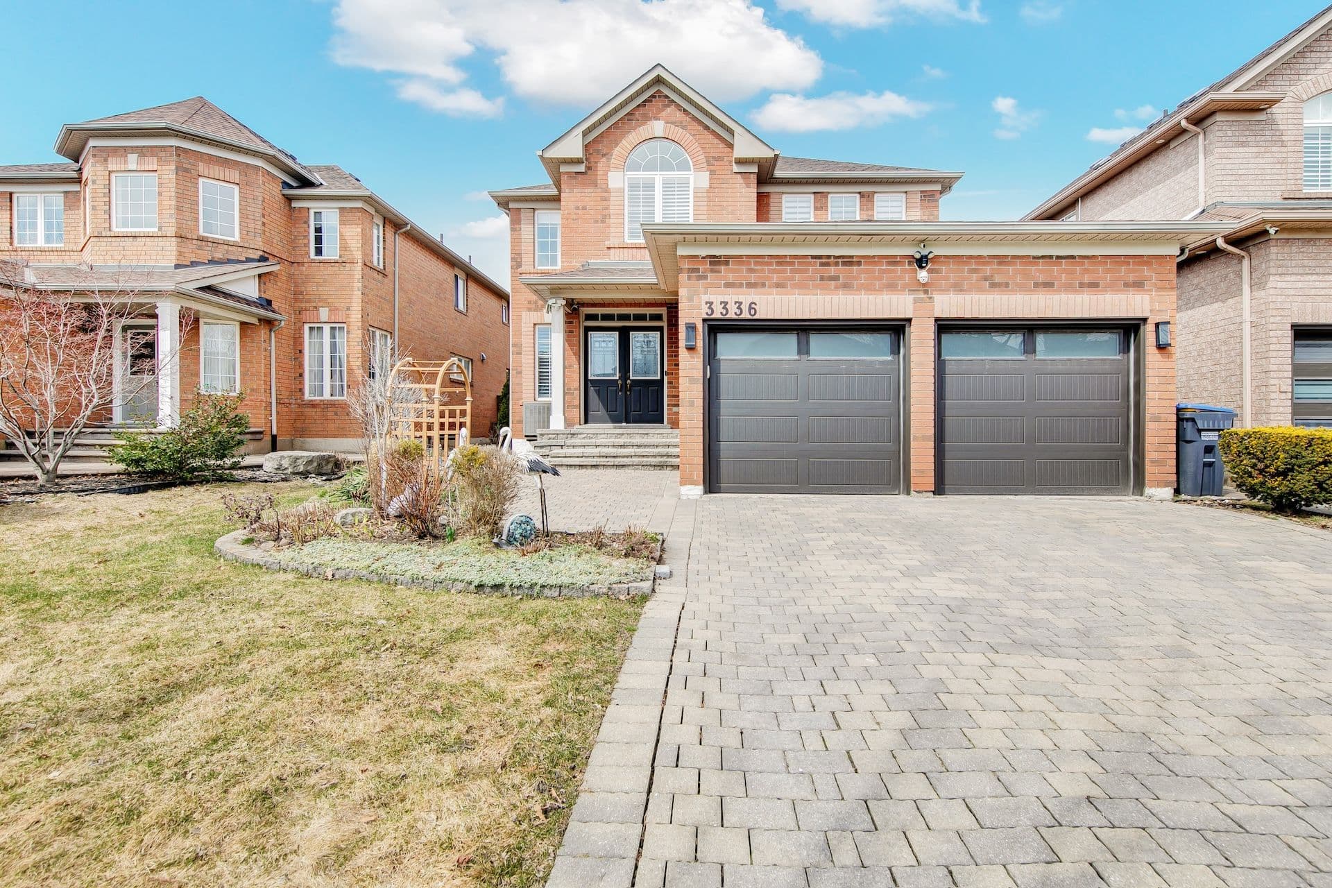 3336 Crompton Crescent, Mississauga, ON L5B 4C7