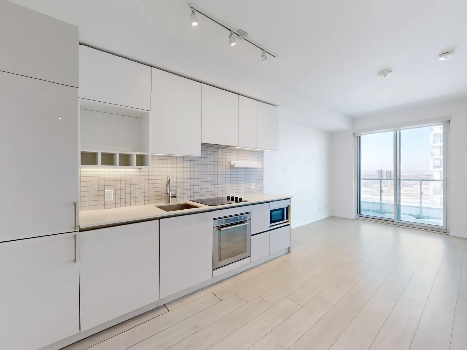 950 Portage Parkway 3311, Vaughan, ON L4K 3W4