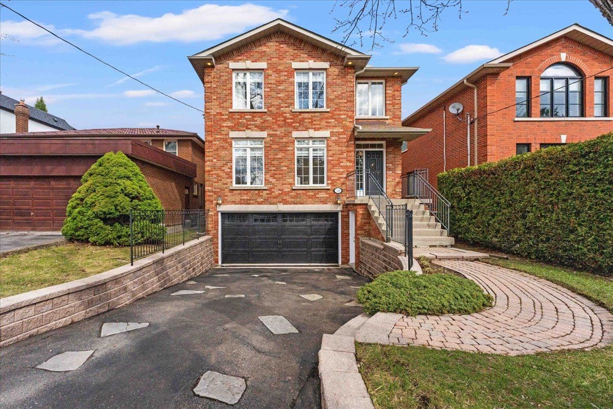 128 Burndale Avenue, Toronto C07, ON M2N 1S9