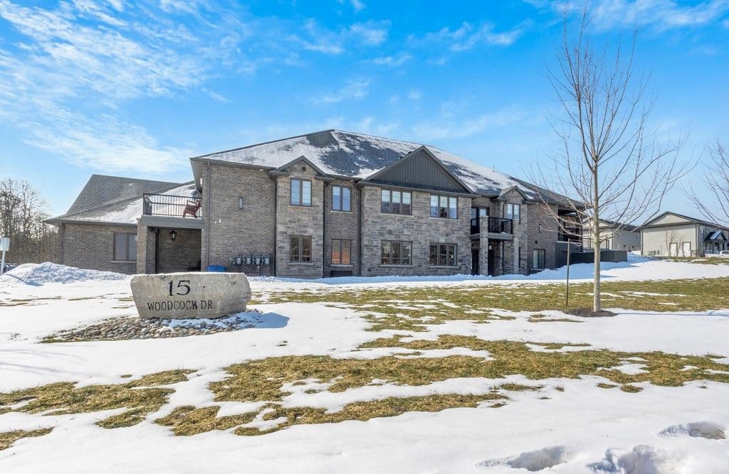 15 Woodcock Drive 103, Tillsonburg, ON N4G 5K3
