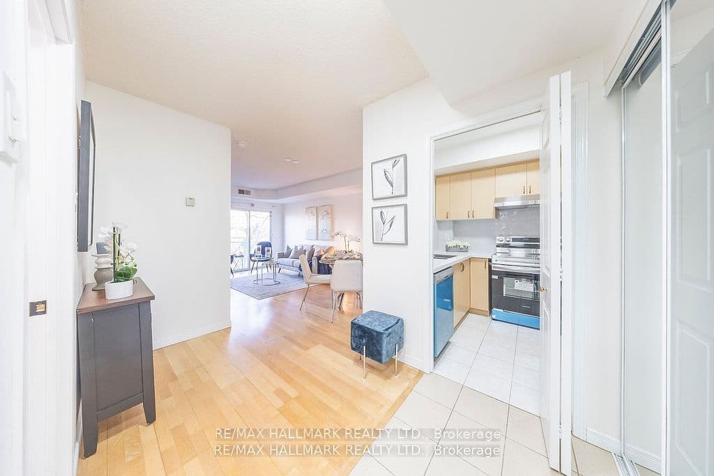 2351 Kennedy Road 319, Toronto E07, ON M1T 3G9