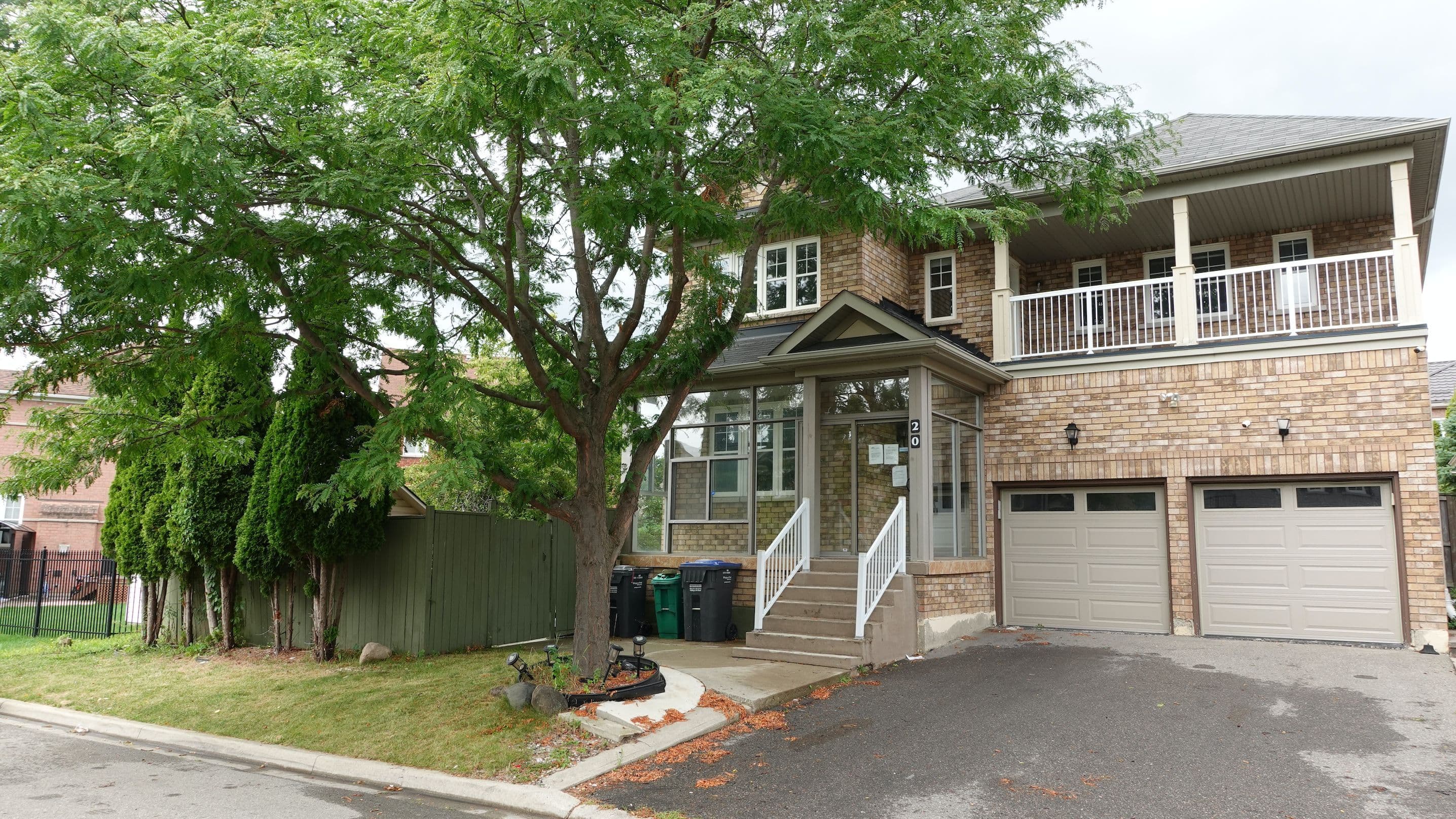 20 Goldnugget Road, Brampton, ON L6Y 5N7