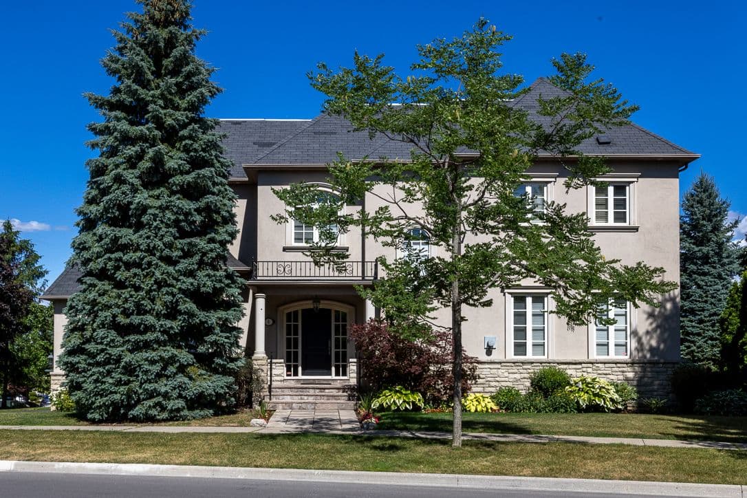 1 Sanibel Crescent, Vaughan, ON L4J 8G9