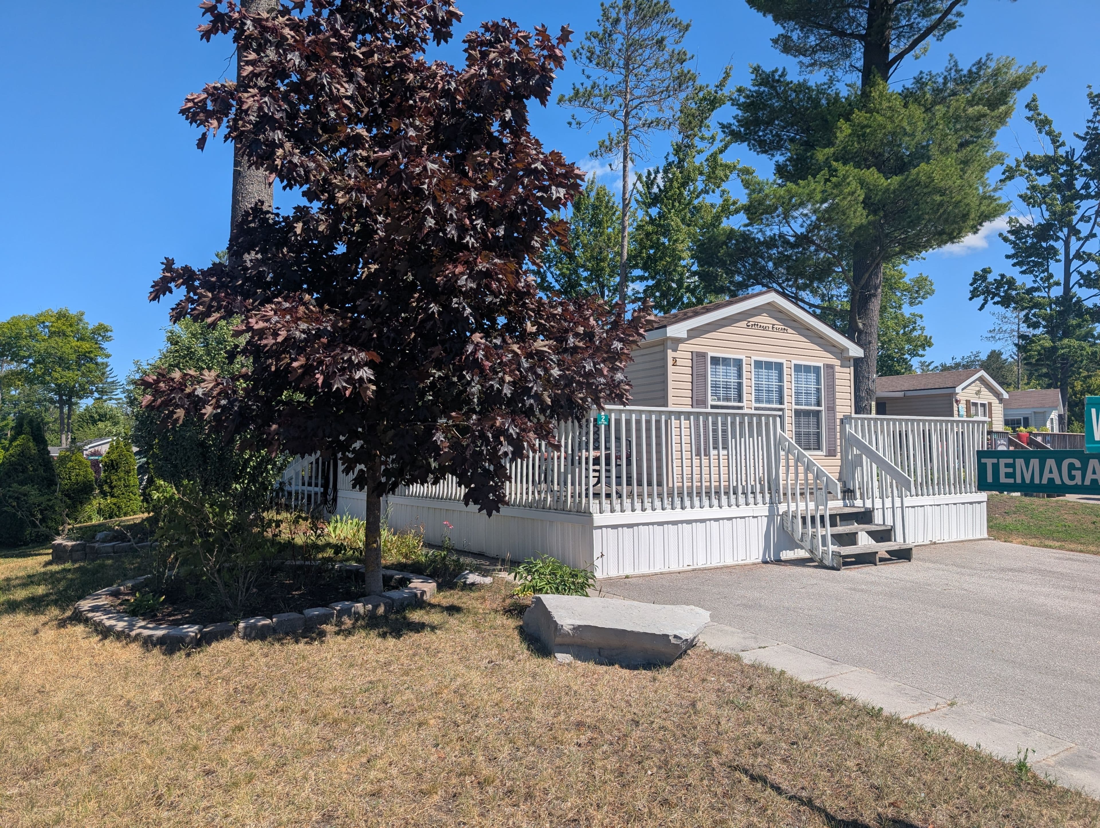 2 WHITE PINES Trail, Wasaga Beach, ON L9Z 1X7