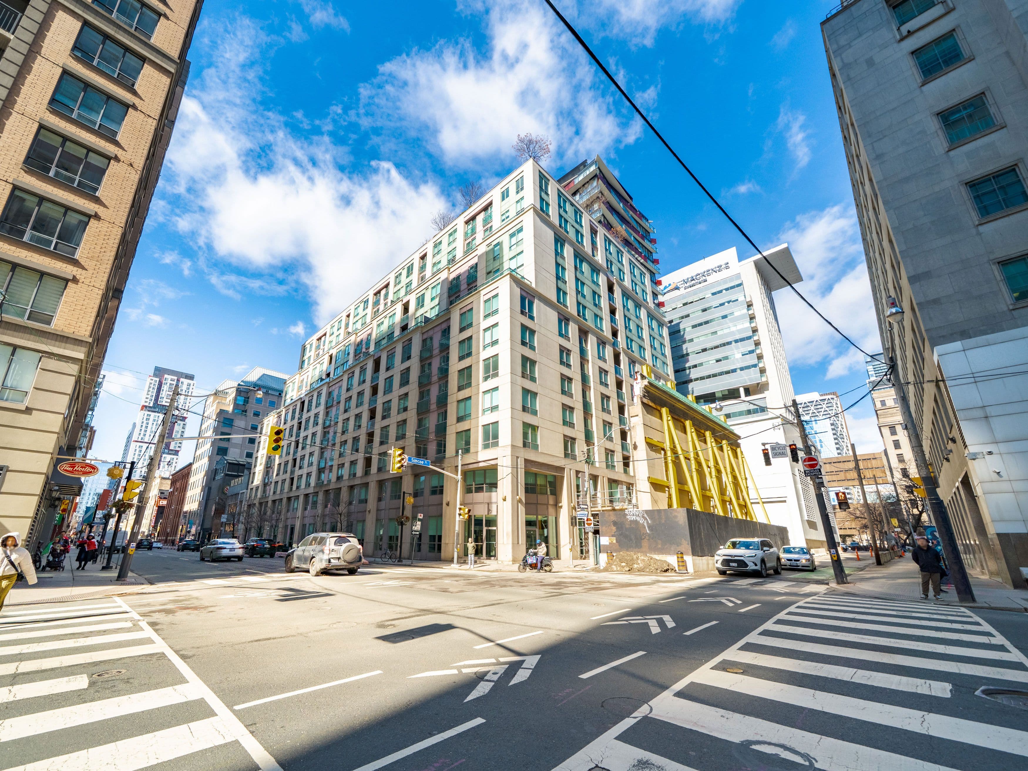 168 Simcoe Street 1221, Toronto C01, ON M5H 4C9