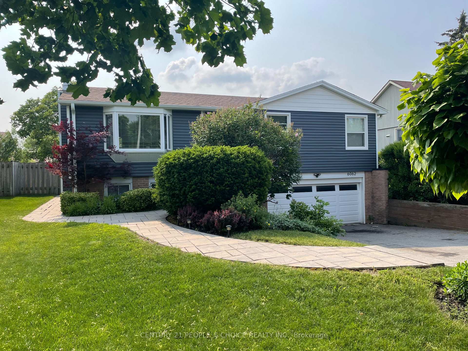 6062 Paddle Road, Mississauga, ON L5N 1X7