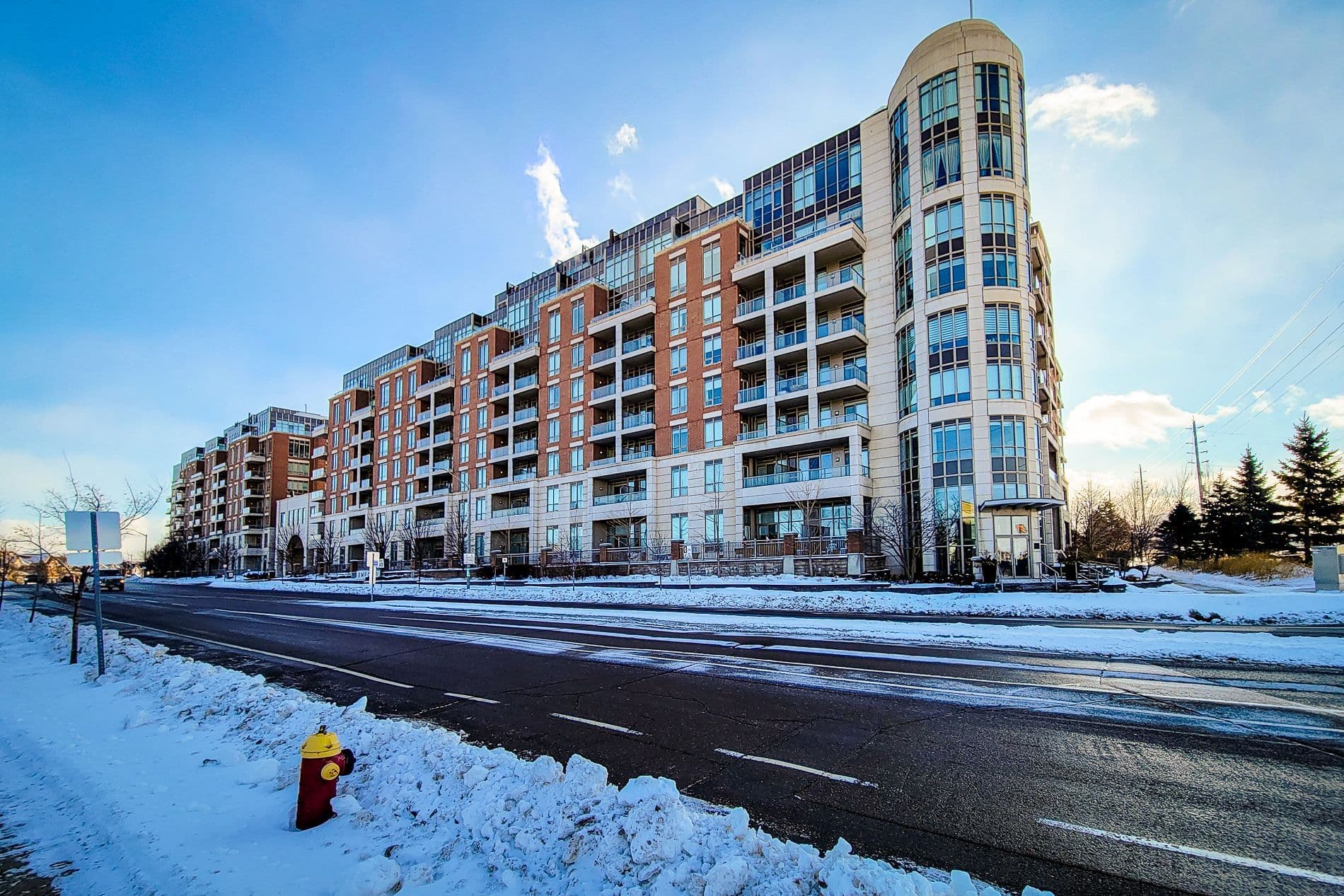 2480 Prince Michael Drive 614, Oakville, ON L6H 0H1