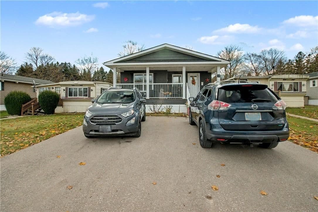 1429 Sheffield Road 16, Hamilton, ON N1R 8B2