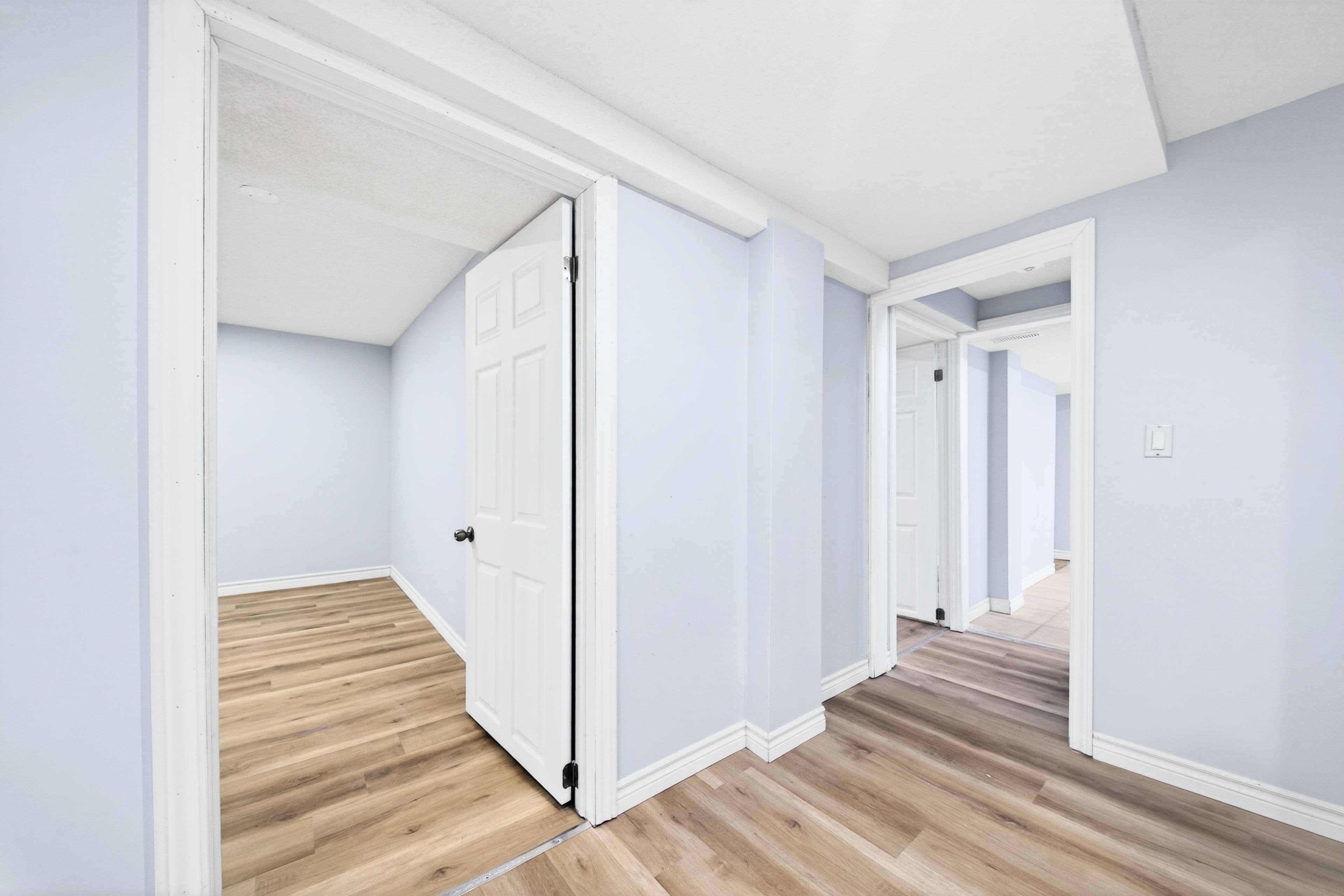 100 West 3rd Street, Hamilton, ON L9C 3K5