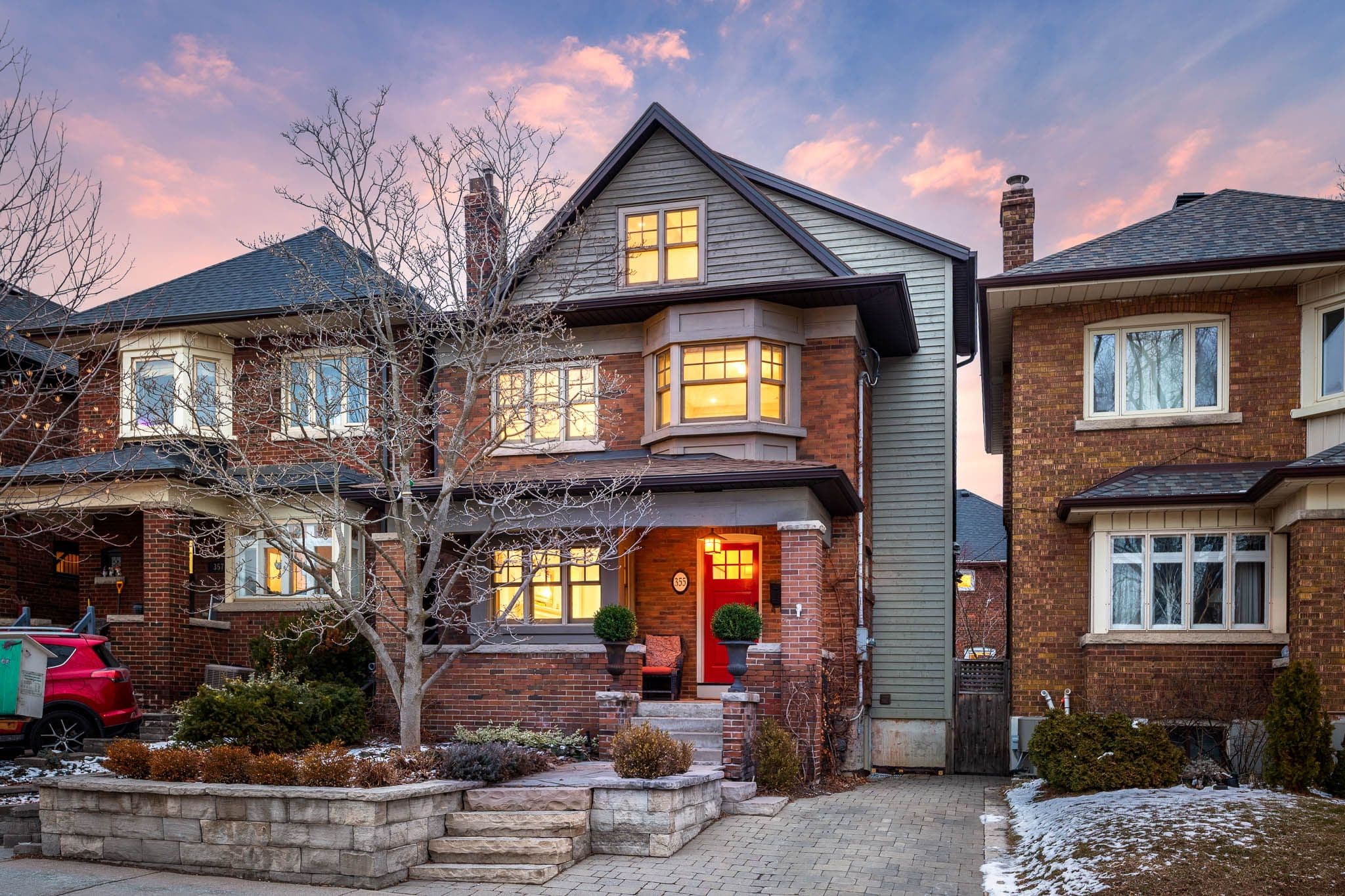 355 Windermere Avenue, Toronto W01, ON M6S 3L2