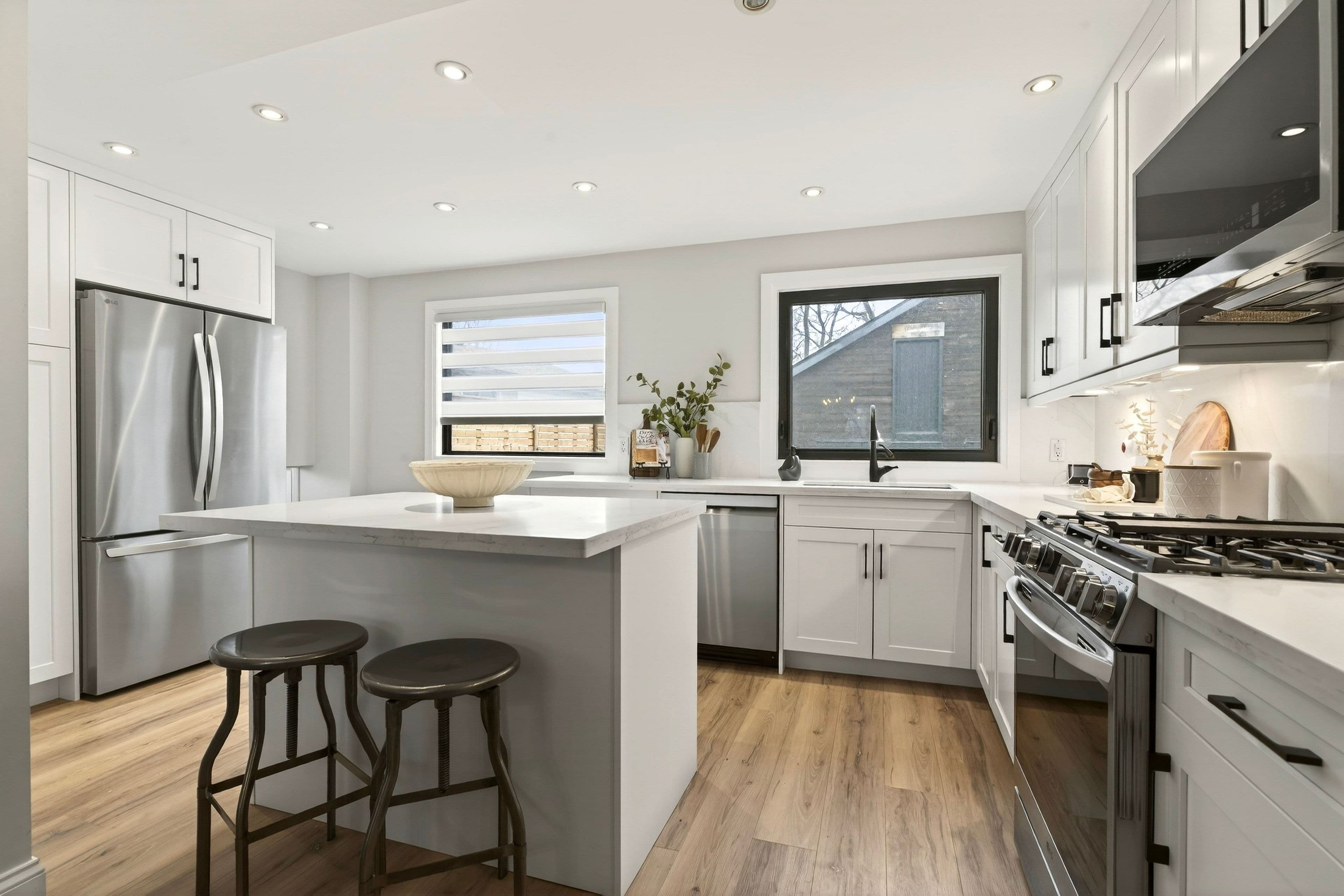 381 Elizabeth Street, Grimsby, ON L3M 3K6