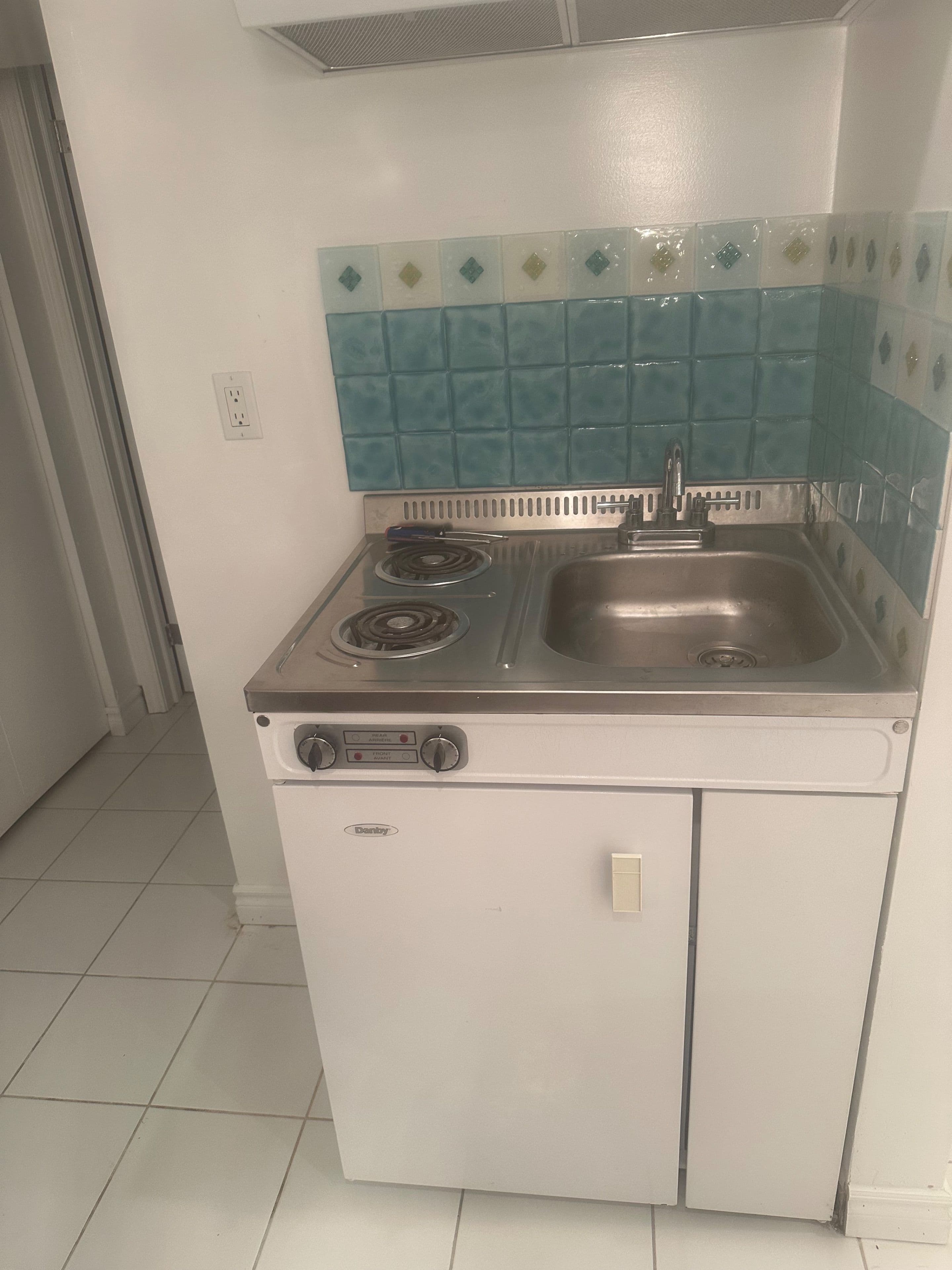 5 Northumberland Street, Toronto W02, ON M6H 1P8