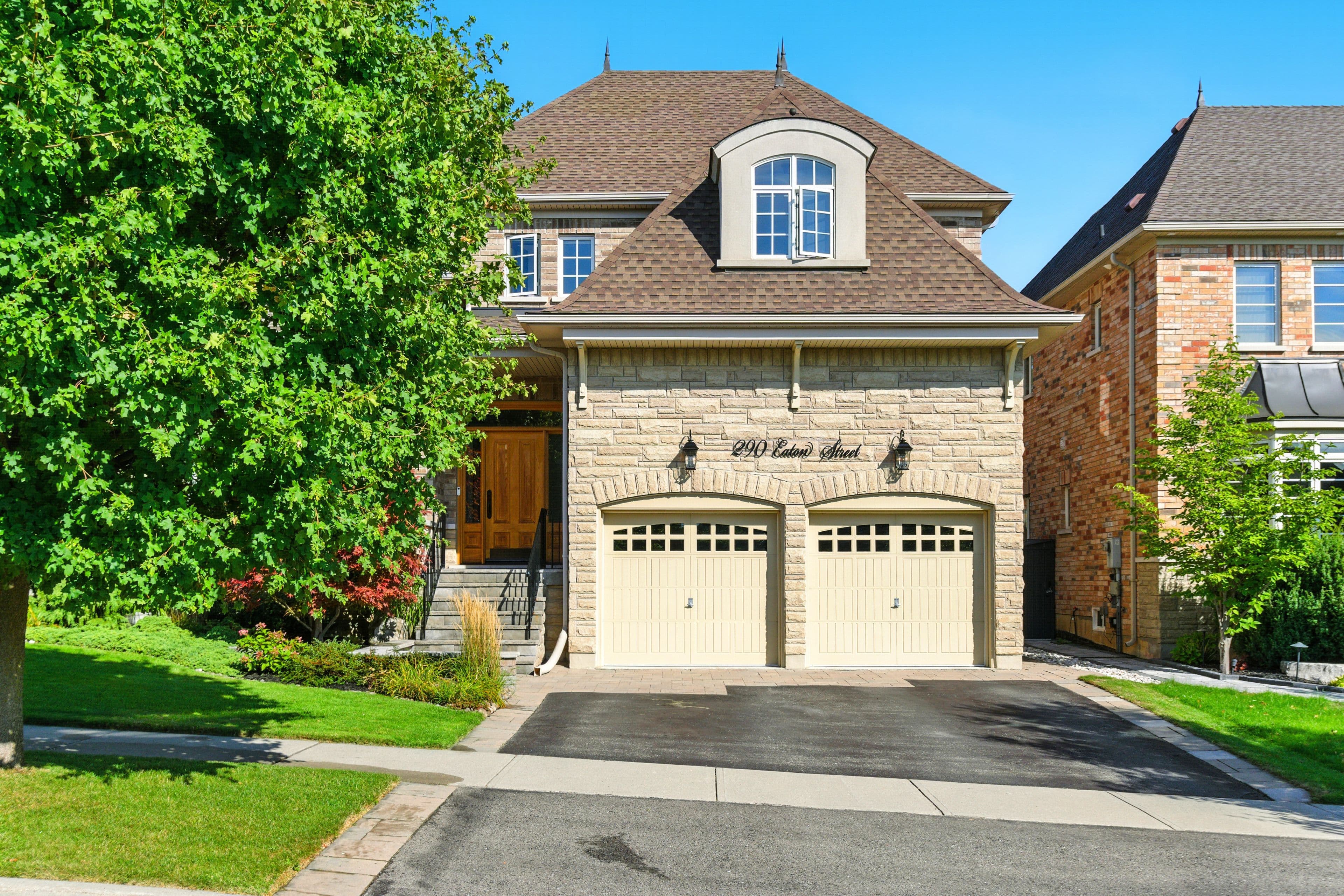 290 Eaton Street, Halton Hills, ON L7G 6N8