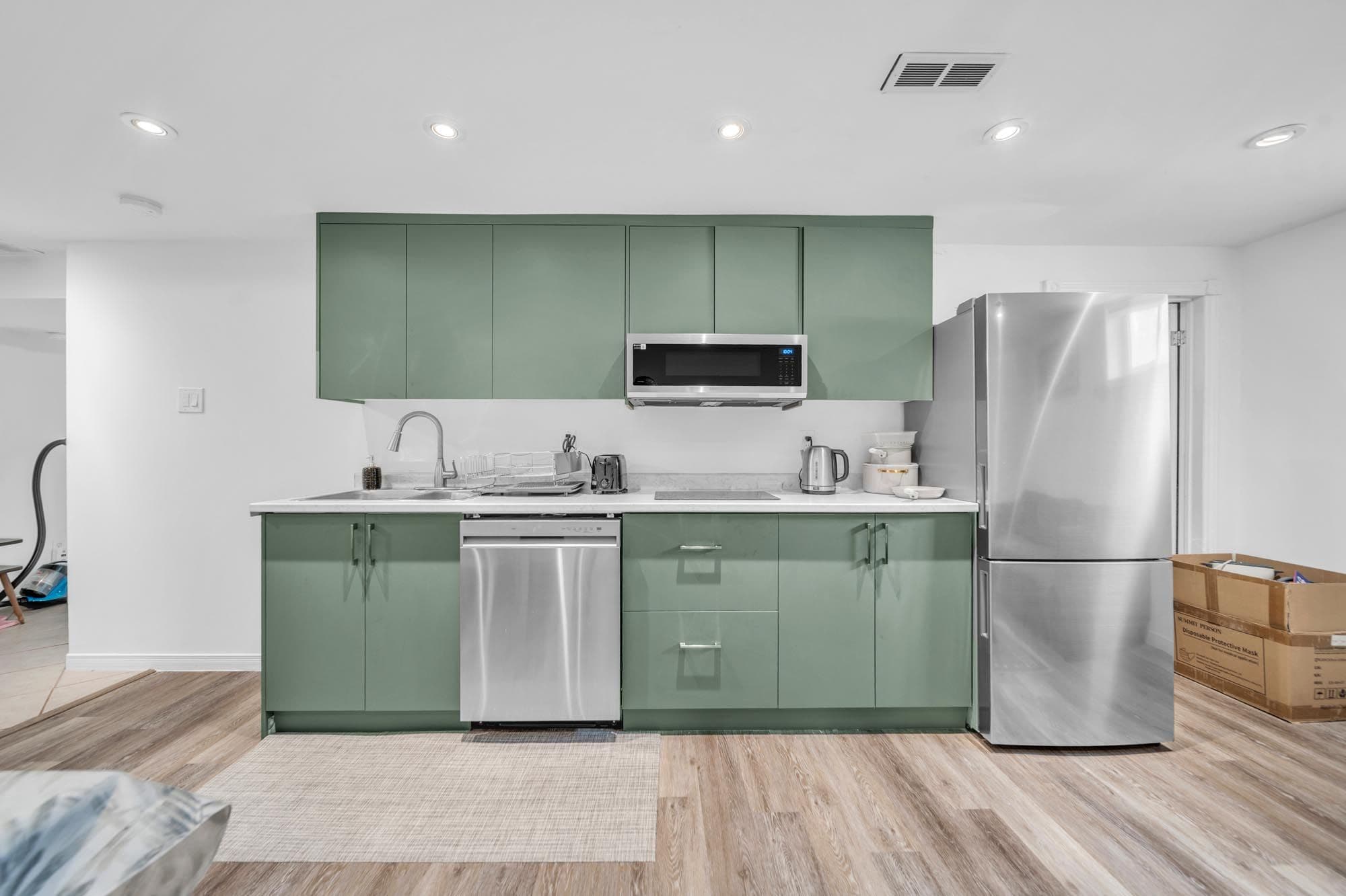 313 Patricia Avenue, Toronto C07, ON M2R 2M6