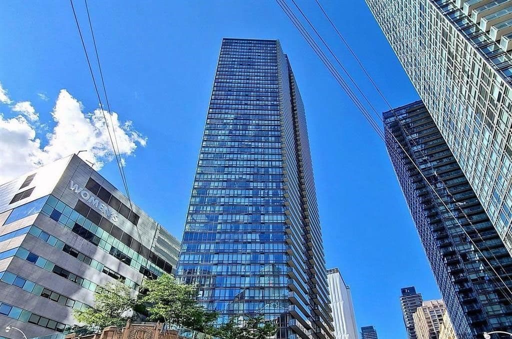832 Bay Street W 3602, Toronto C01, ON M5S 1Z6