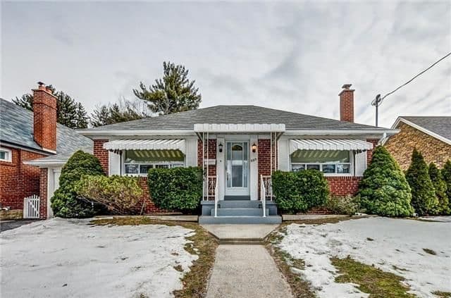 889 Royal York Road, Toronto W07, ON M8Y 2V5