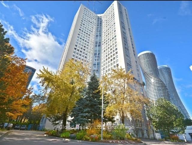 3650 Kaneff Crescent 3208, Mississauga, ON L5A 4A1