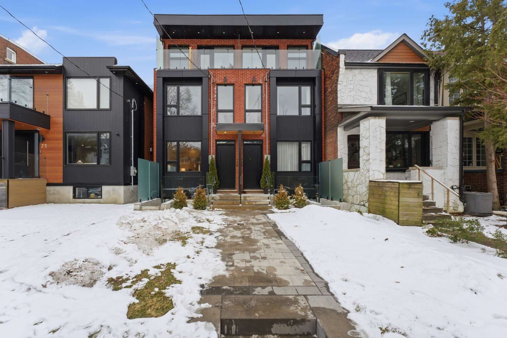 73A Garden Avenue, Toronto W01, ON M6R 1H8