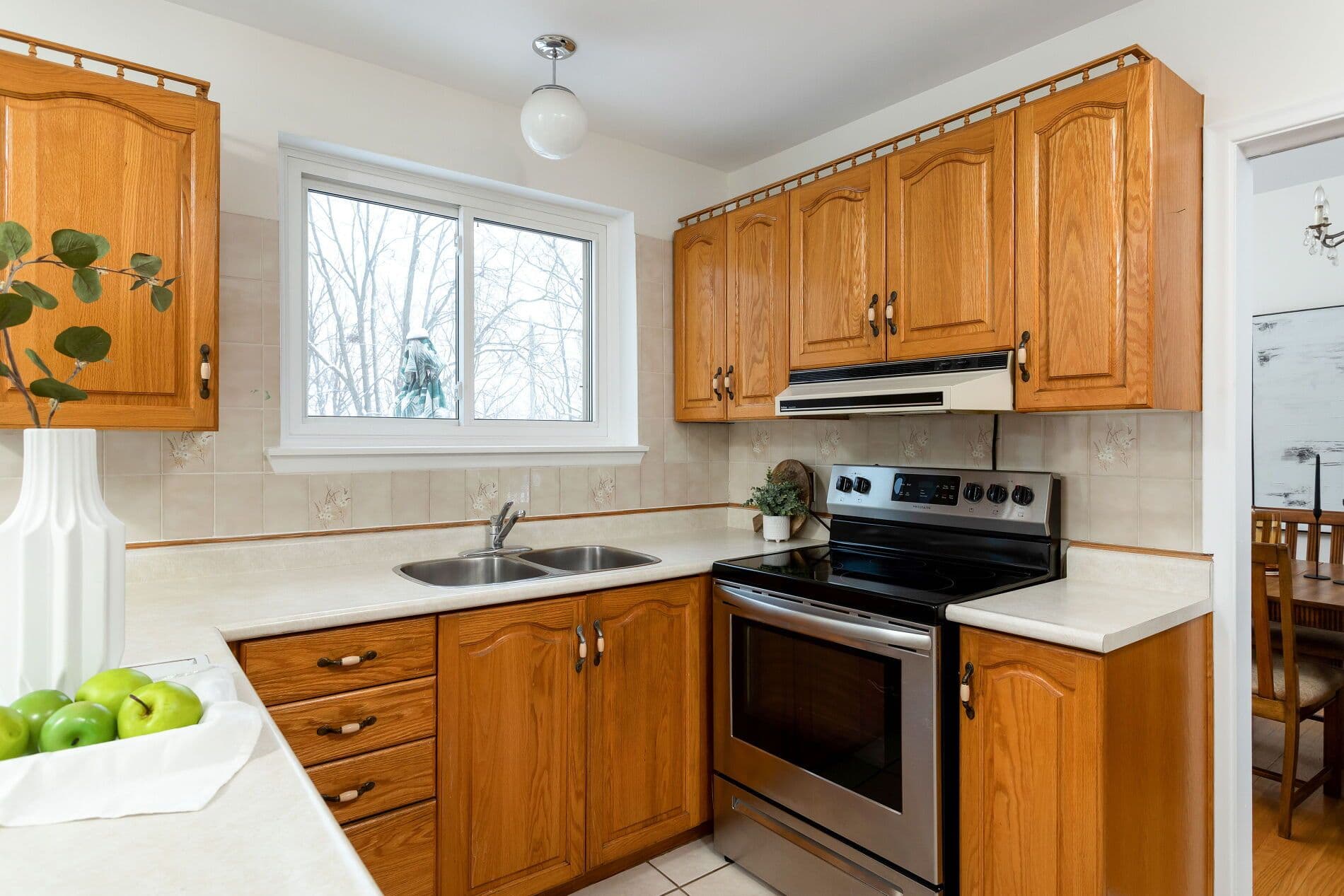 1106 Falgarwood Drive, Oakville, ON L6H 1N9