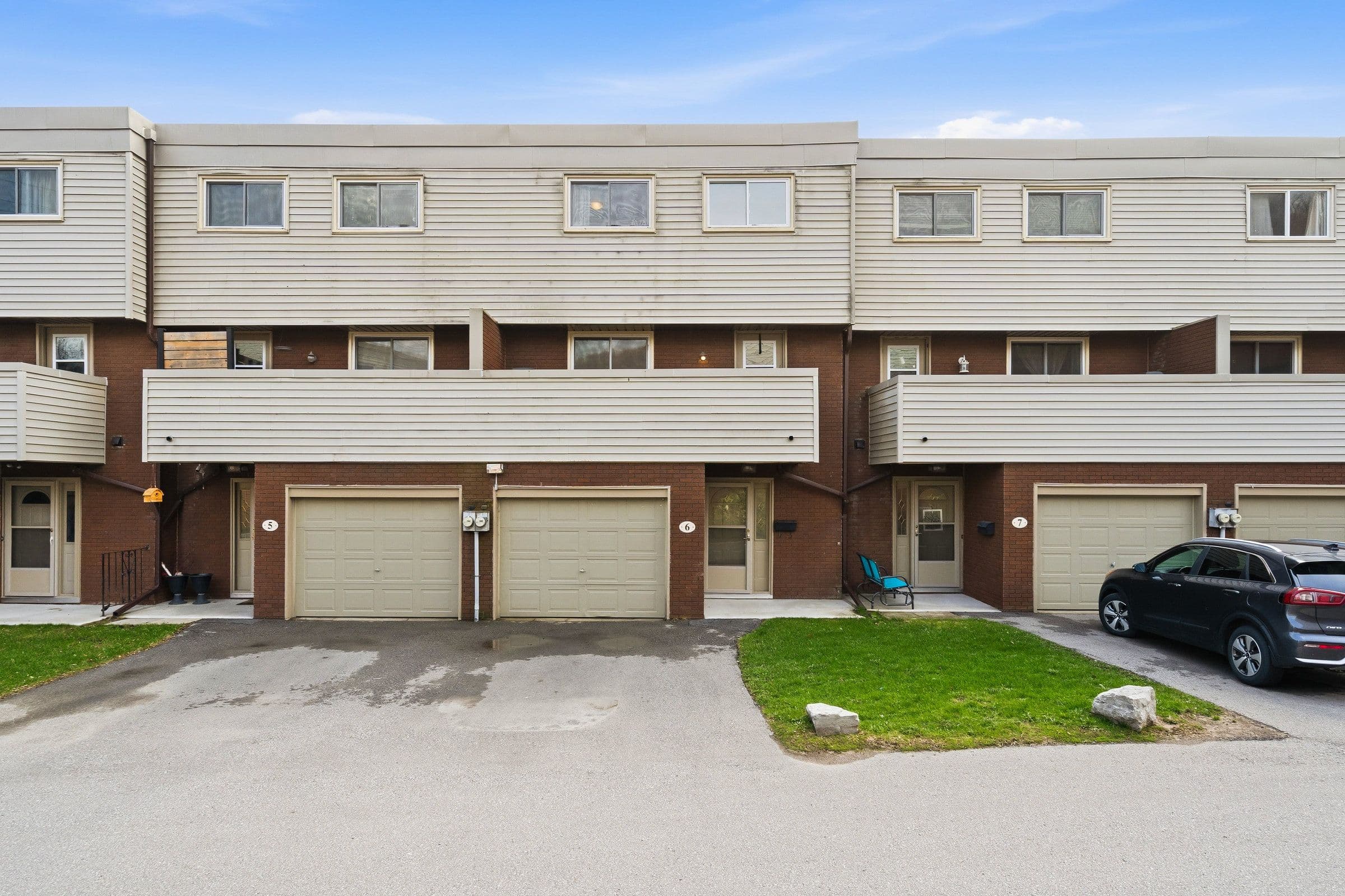 23 Watsons Lane 6, Hamilton, ON L9H 5G9