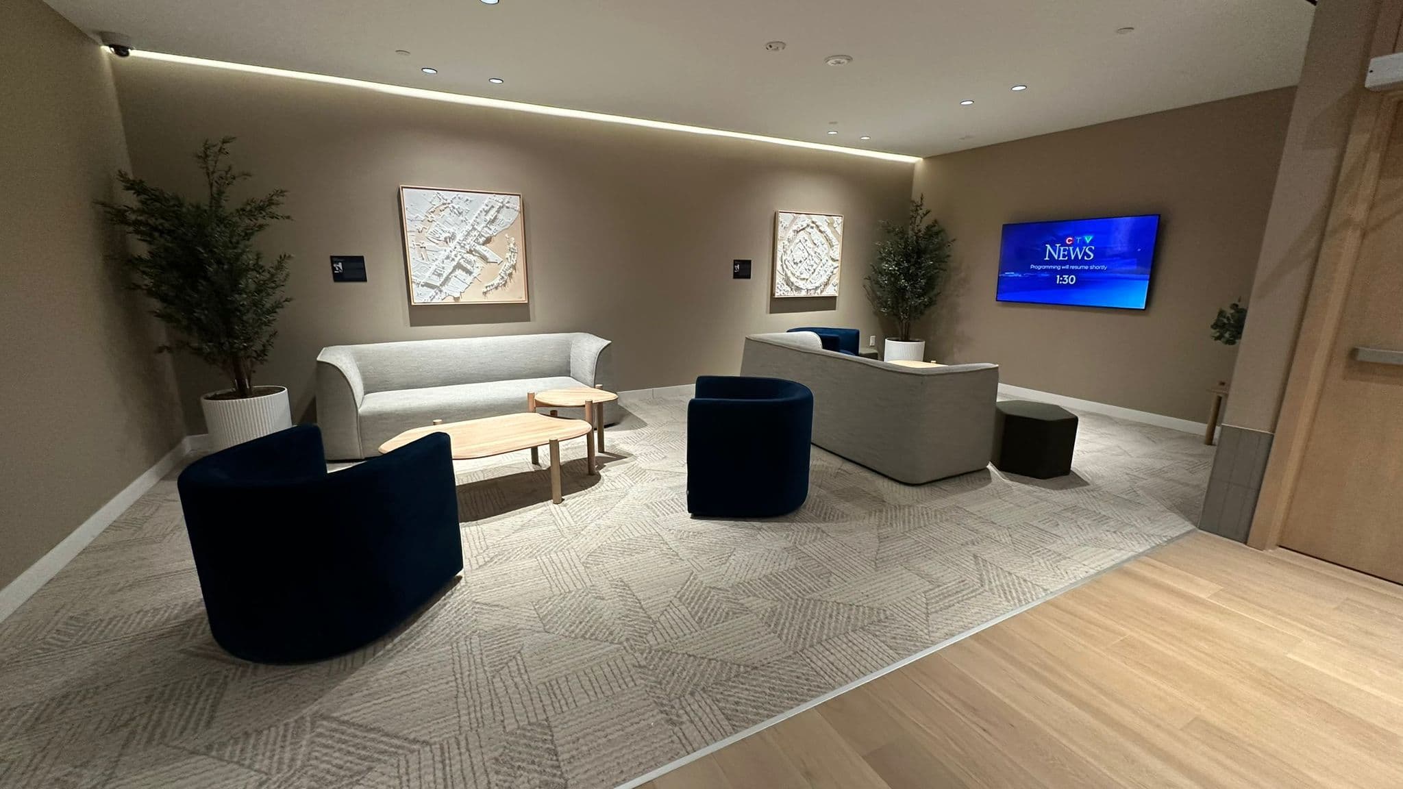 395 Square One Drive 4212, Mississauga, ON L5B 0P6