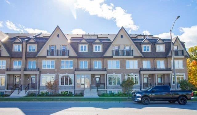 181 Parktree Drive 29, Vaughan, ON L6A 5B1