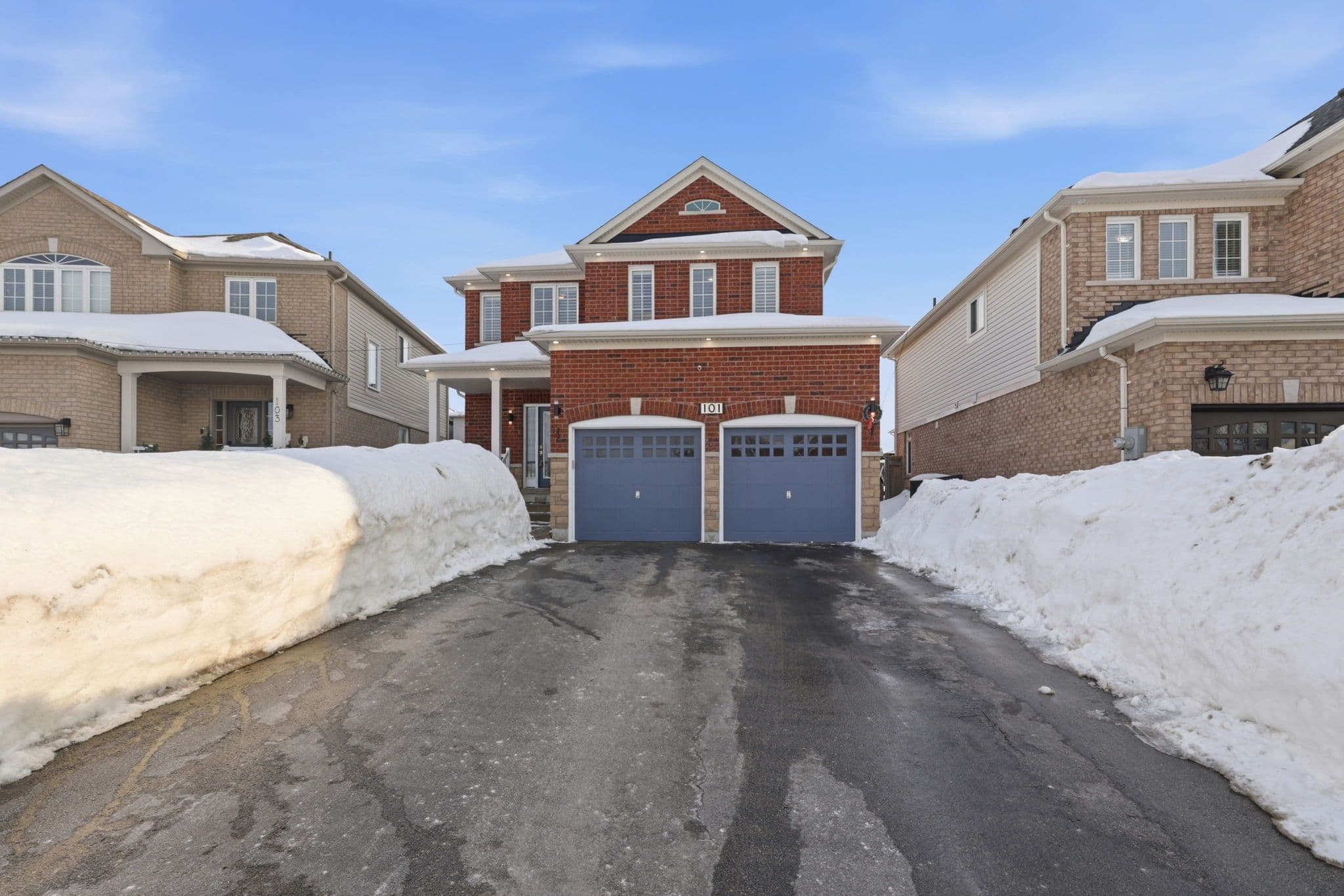 101 Monarchy Street, Barrie, ON L4M 0E1