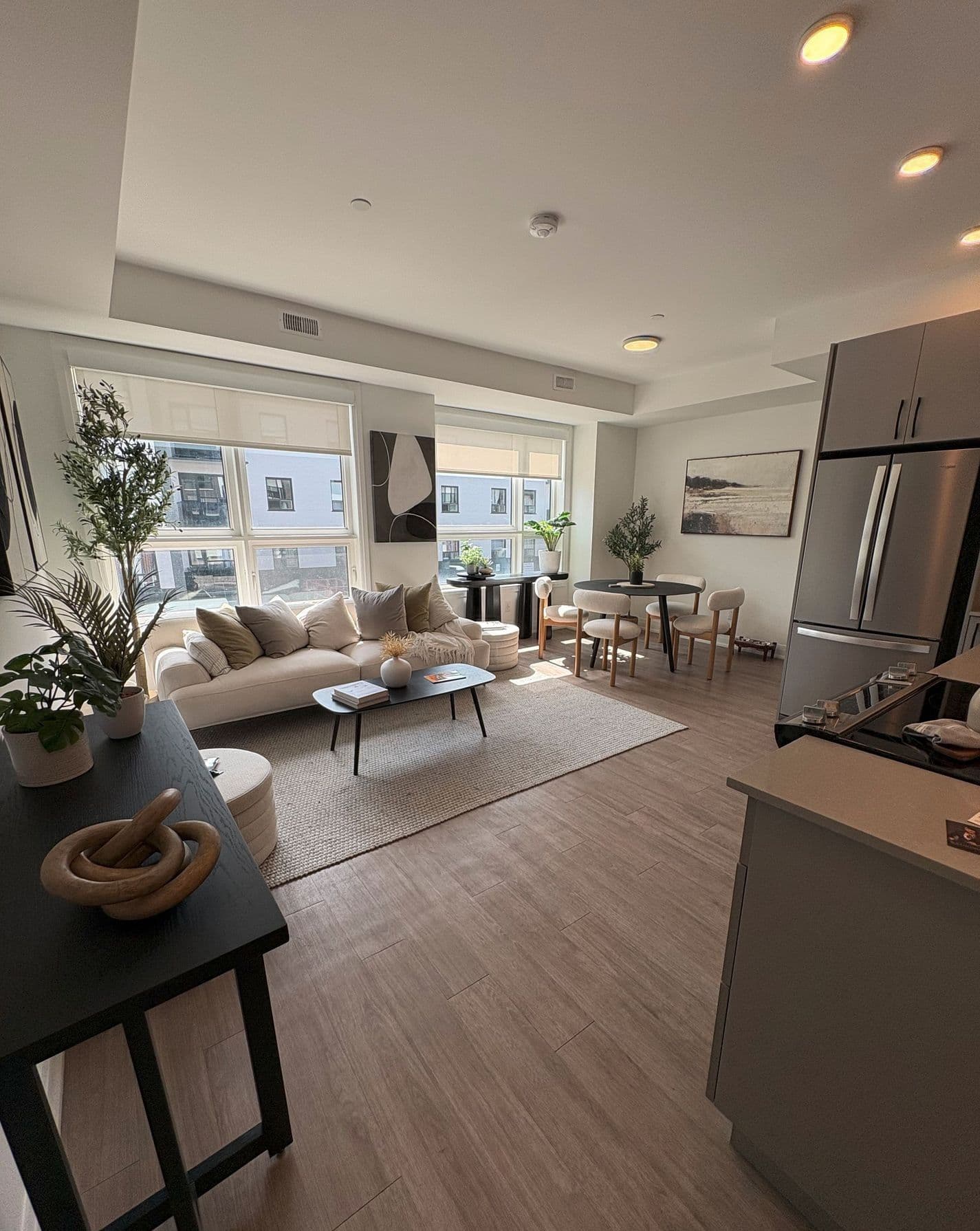 15 Brenthall Avenue 25, Toronto C07, ON M2R 1W1