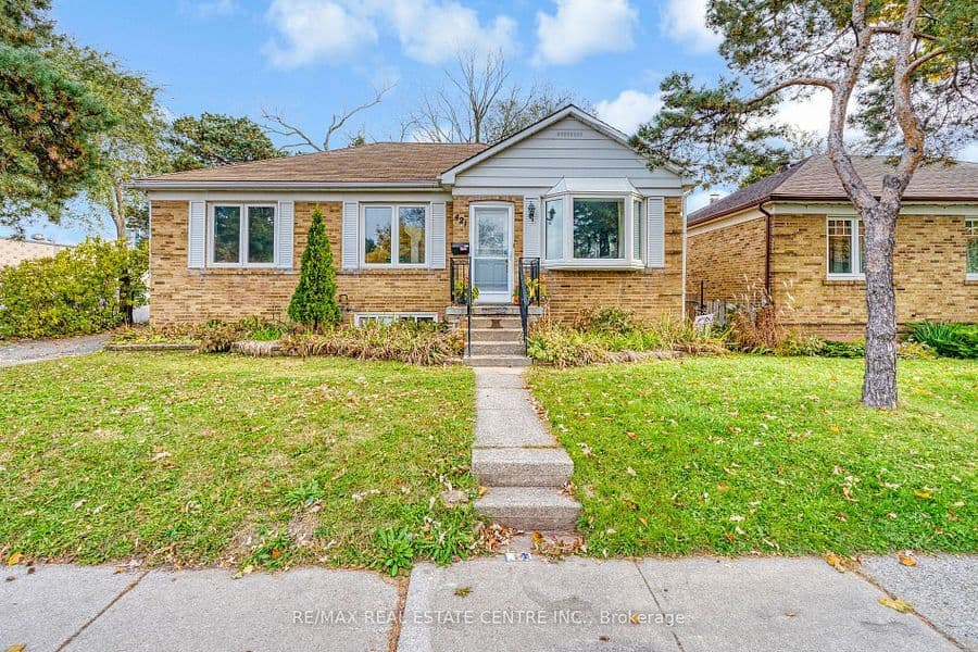 421 St Augustine Drive, Oakville, ON L6K 3G1