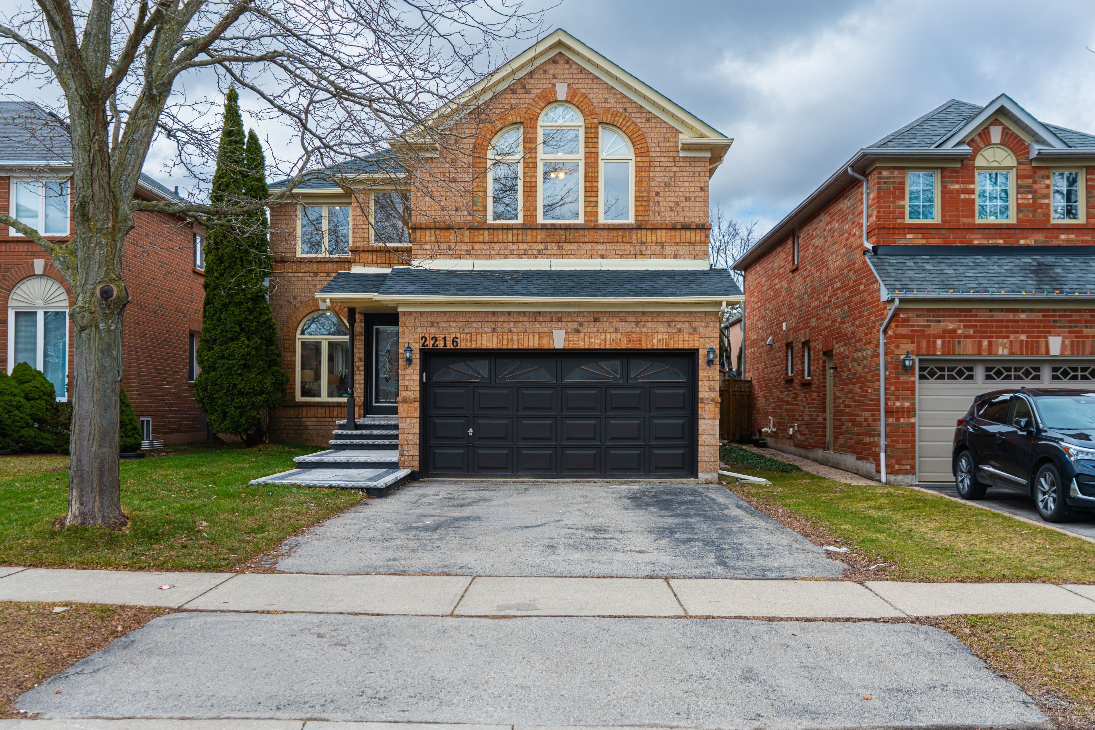2216 Vista Oak Road, Oakville, ON L6M 3L7