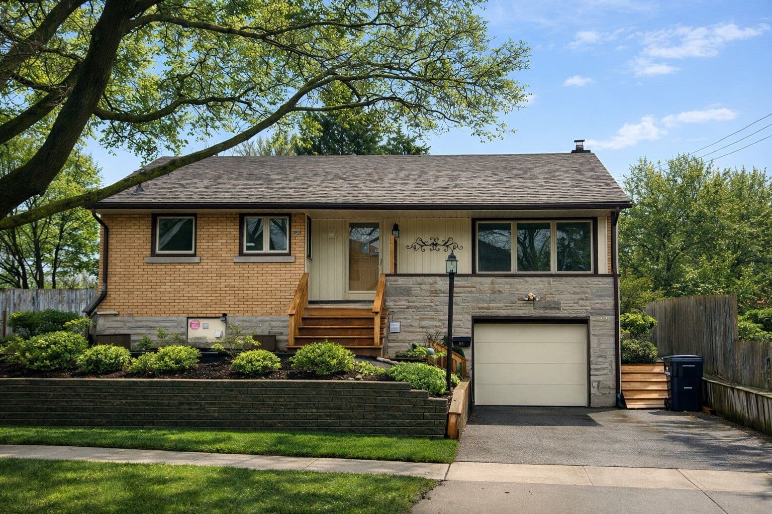 148 Siebert Avenue UPPER, Kitchener, ON N2C 2A8