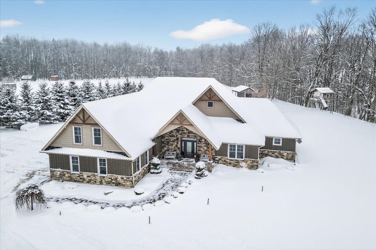 2957 3/4 Sunnidale Side Road, Clearview, ON L0M 1N0