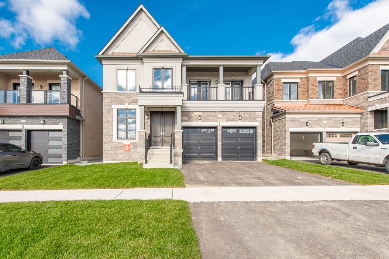 275 BALLANTYNE Boulevard, Vaughan, ON L3L 0G7