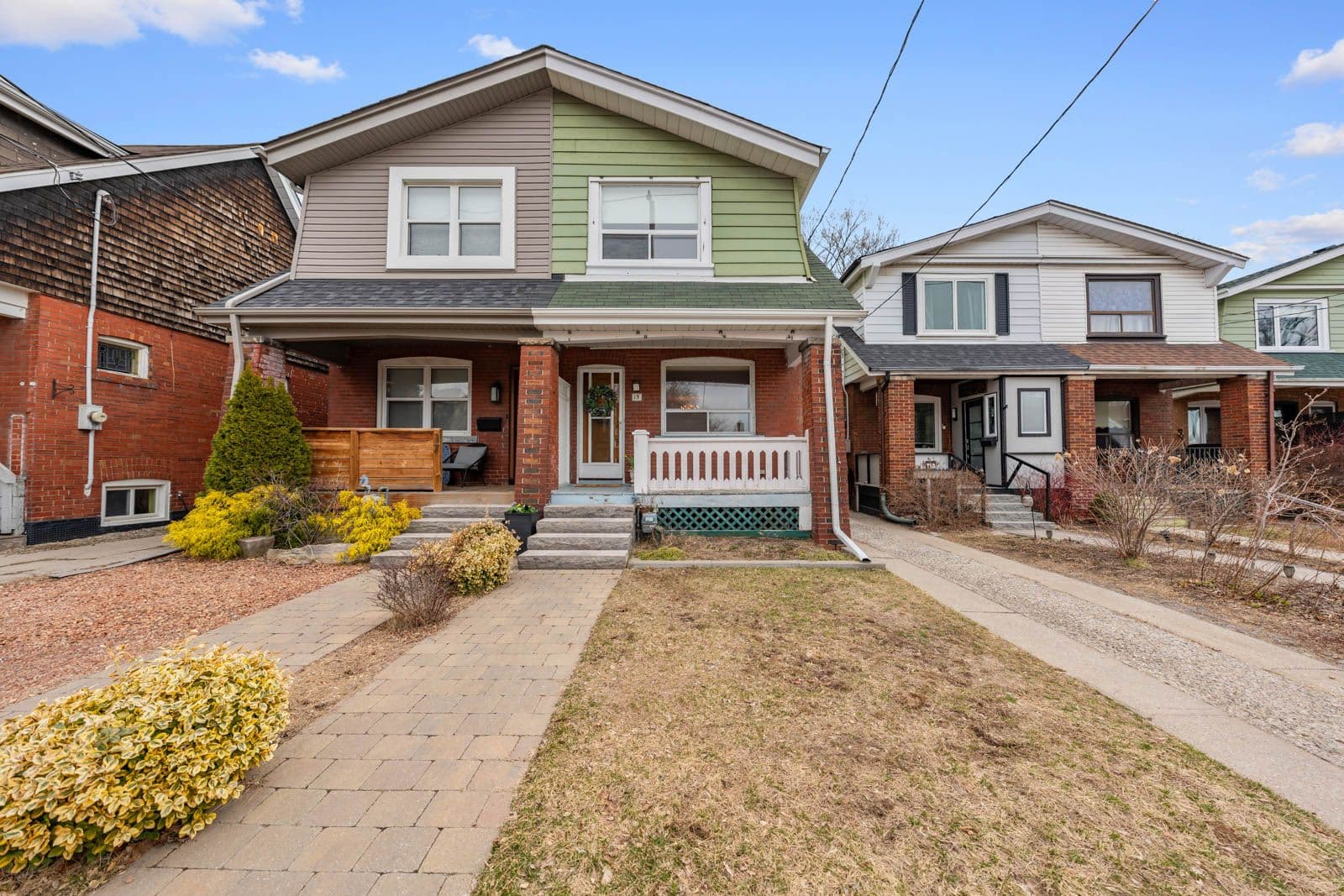 15 Marlow Avenue, Toronto E03, ON M4J 3T8