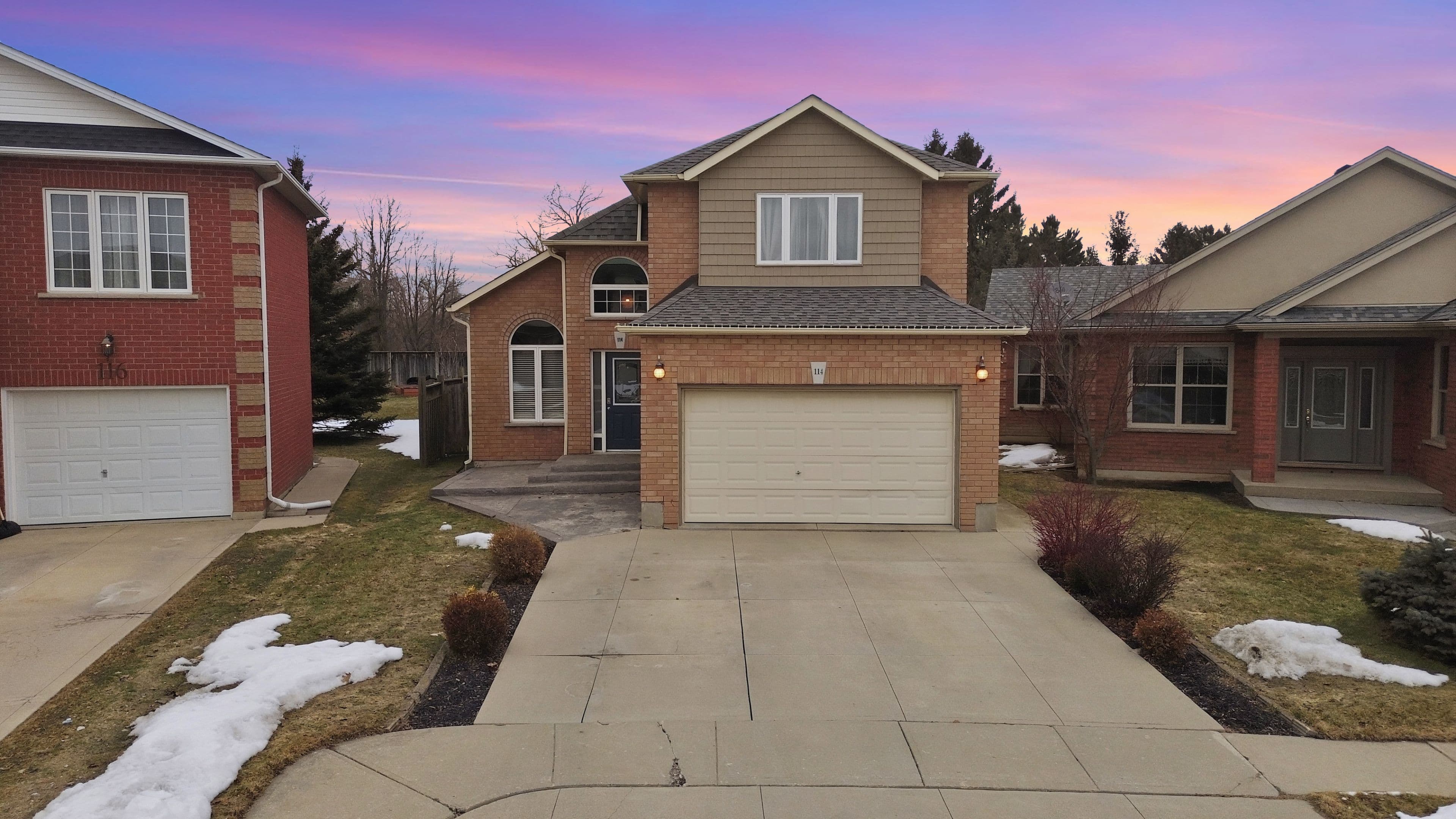 114 Braemar Avenue, Haldimand, ON N3W 2L8