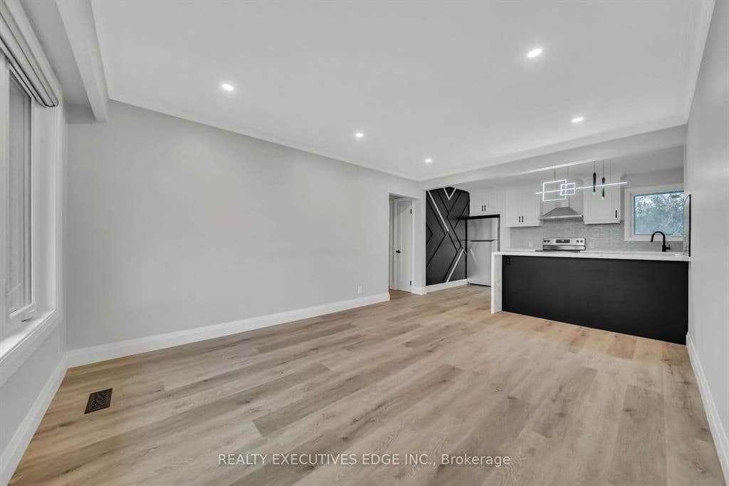 234 Stevenson Street N, Guelph, ON N1E 5B4