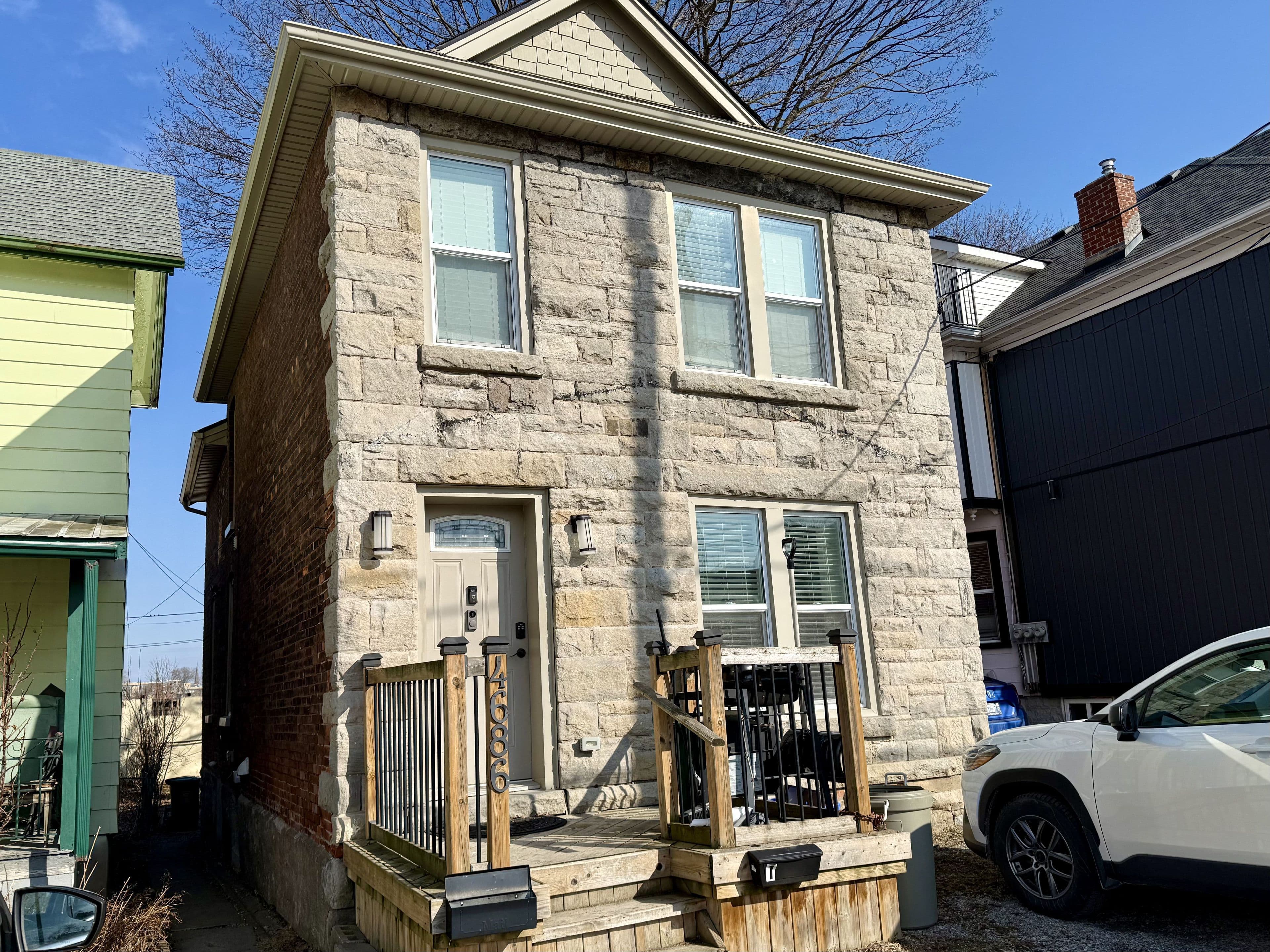 4686 Zimmerman Avenue Unit 2, Niagara Falls, ON L2E 3M6