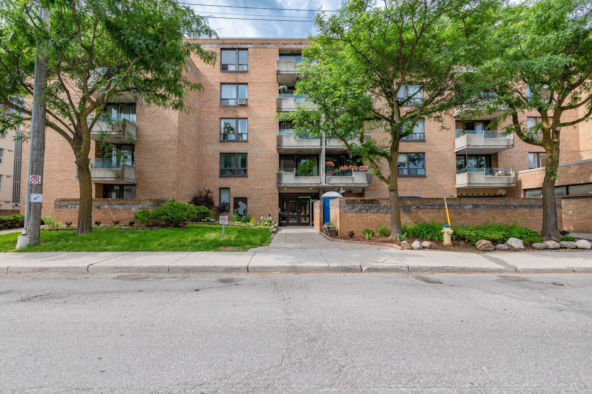 1177 Belanger Avenue #206, Billings Bridge - Riverside Park and Area, ON K1H 8N7
