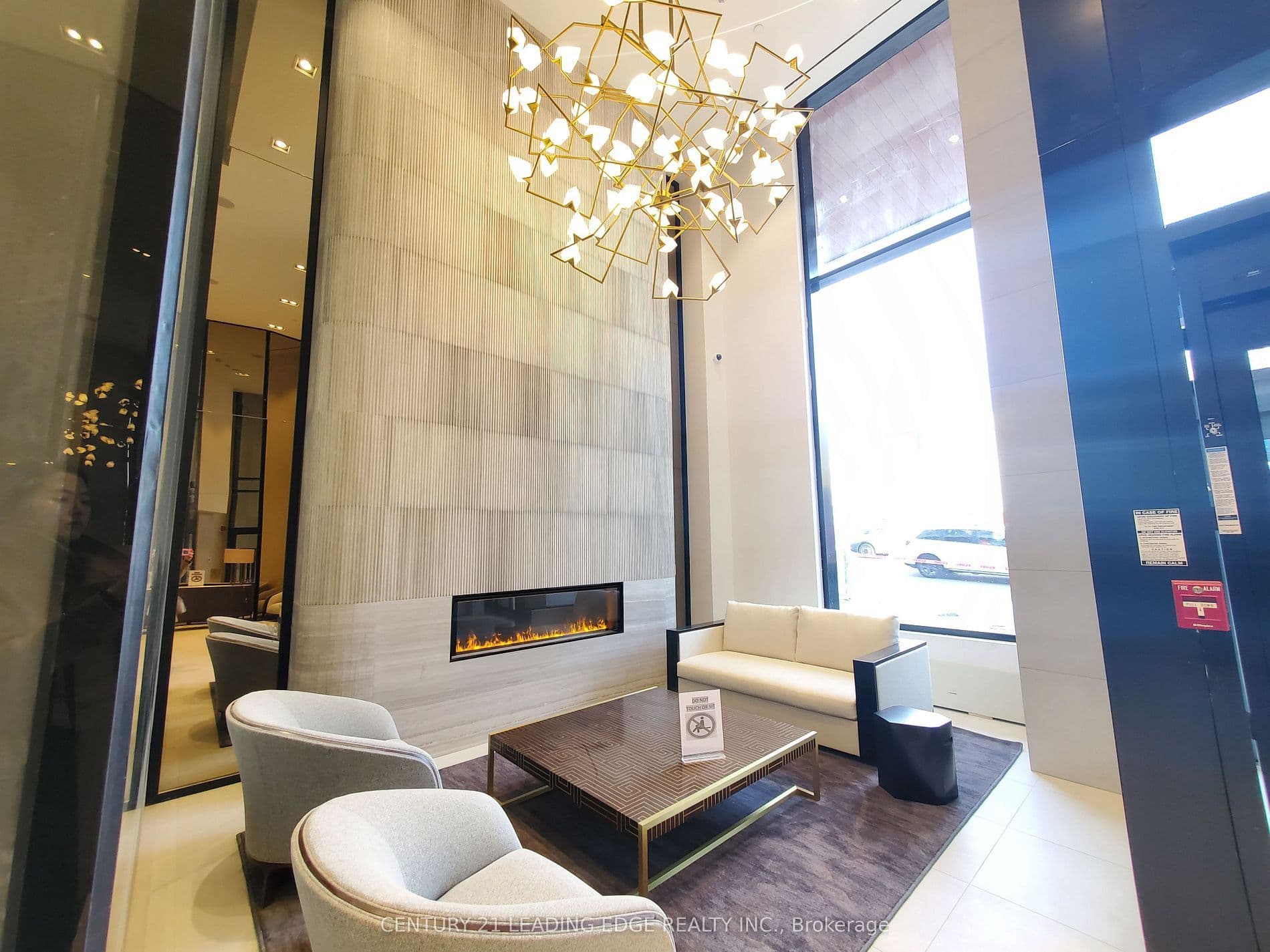 2020 Bathurst Street 328, Toronto C03, ON M5P 0A6