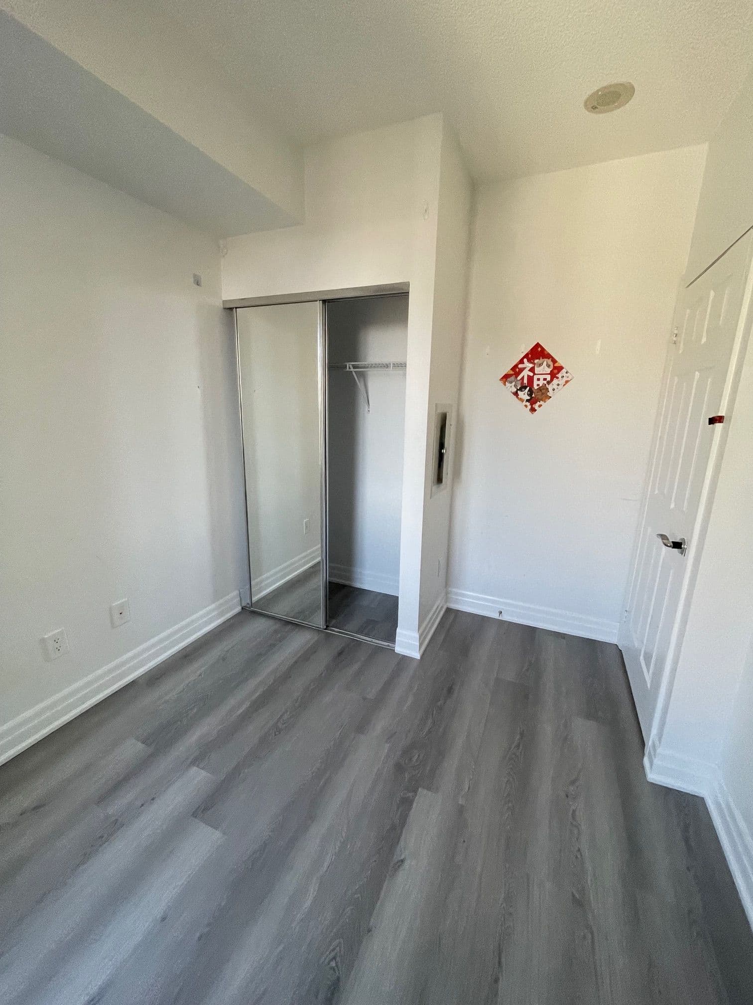 35 Balmuto Street 2209, Toronto C01, ON M4Y 1W8