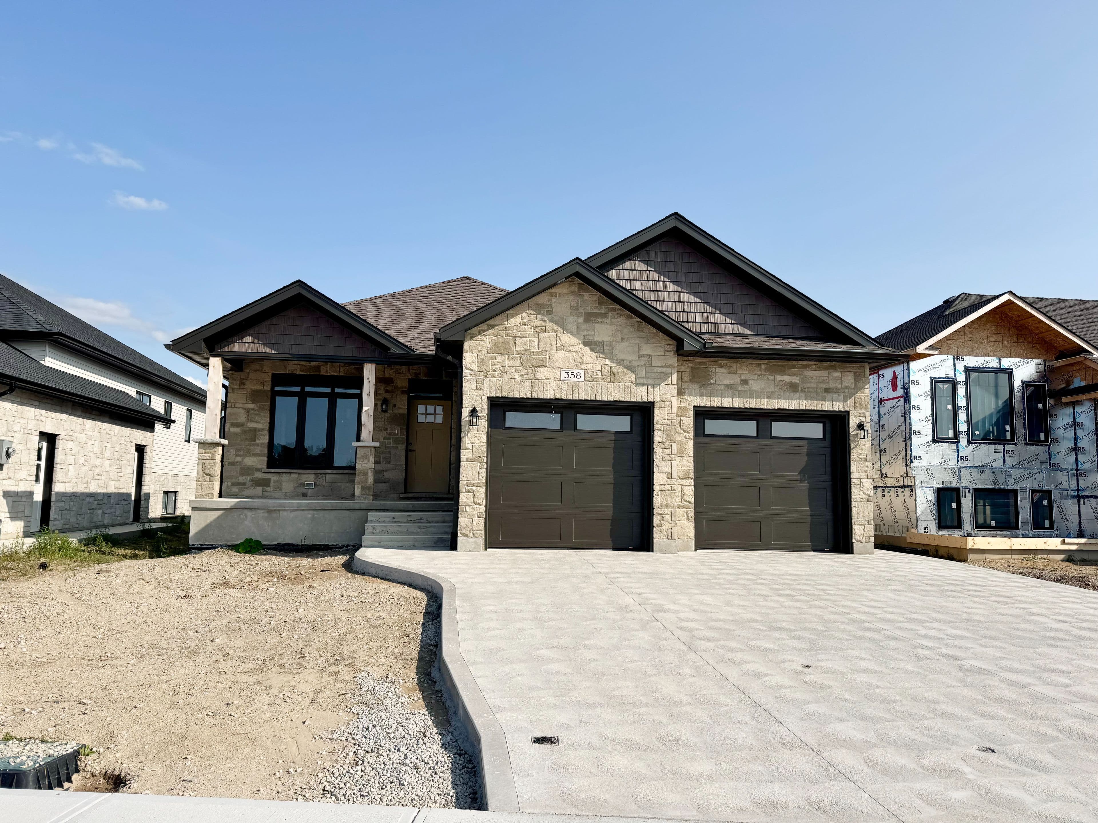 358 IVINGS Drive, Saugeen Shores, ON N0H 2C3