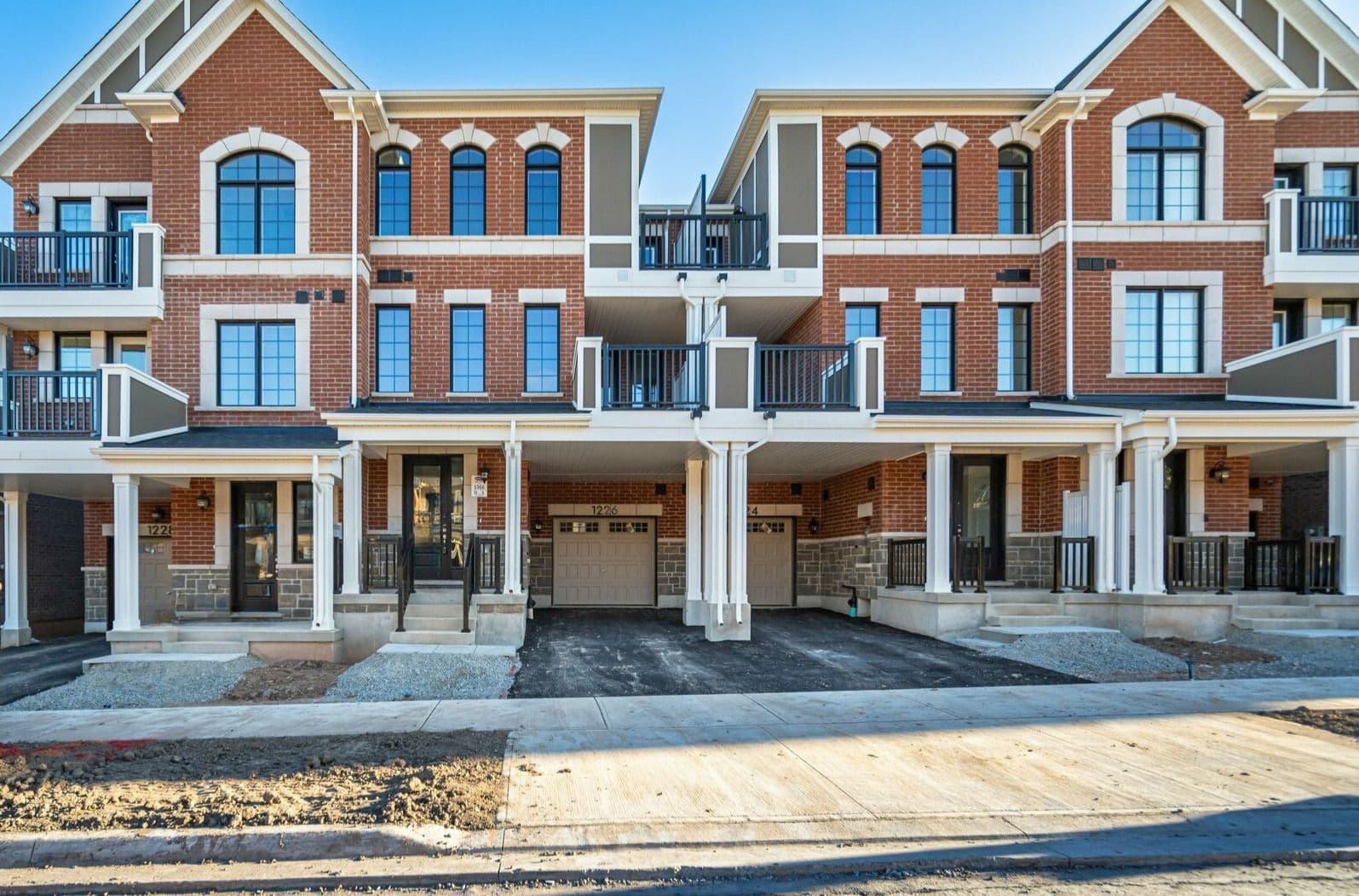 1226 Granary Street, Oakville, ON L6H 7Y4