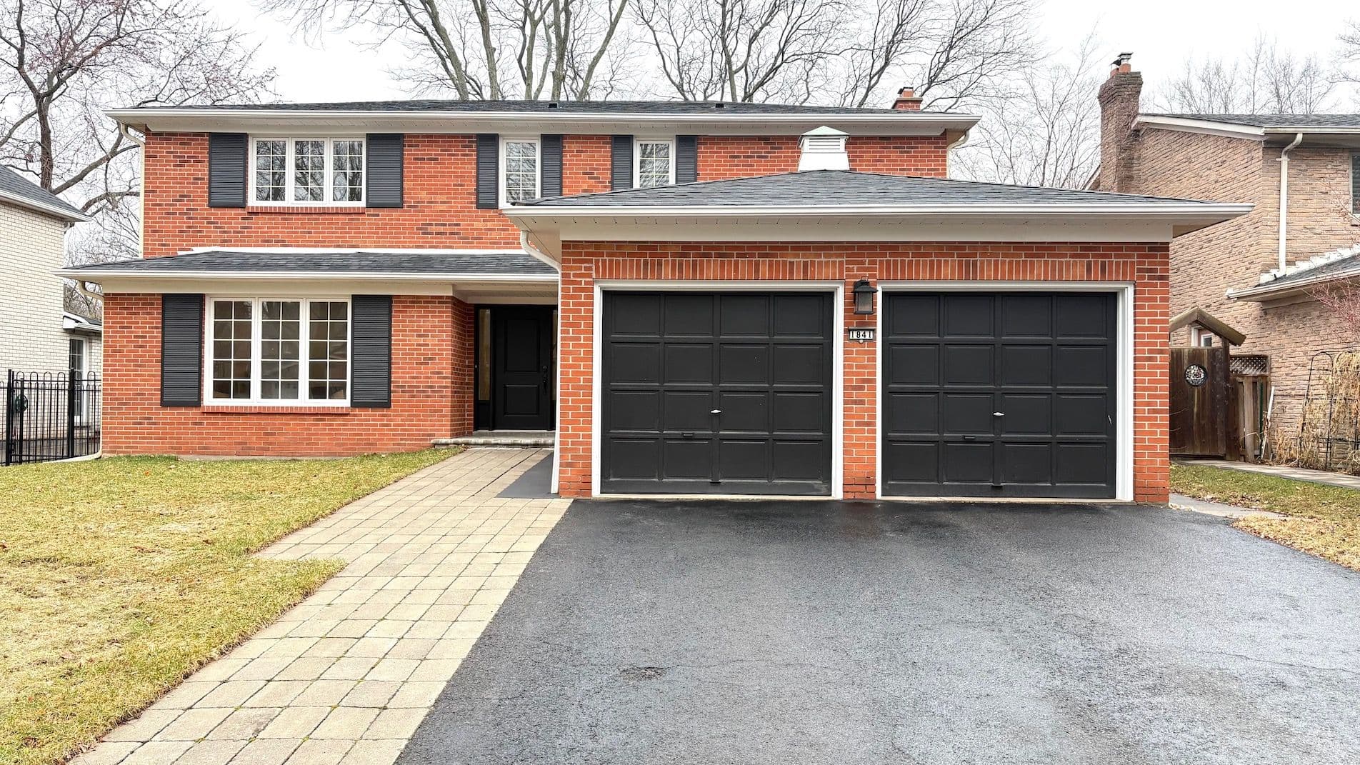 1841 Sherwood Forrest Circle, Mississauga, ON L5K 2G6
