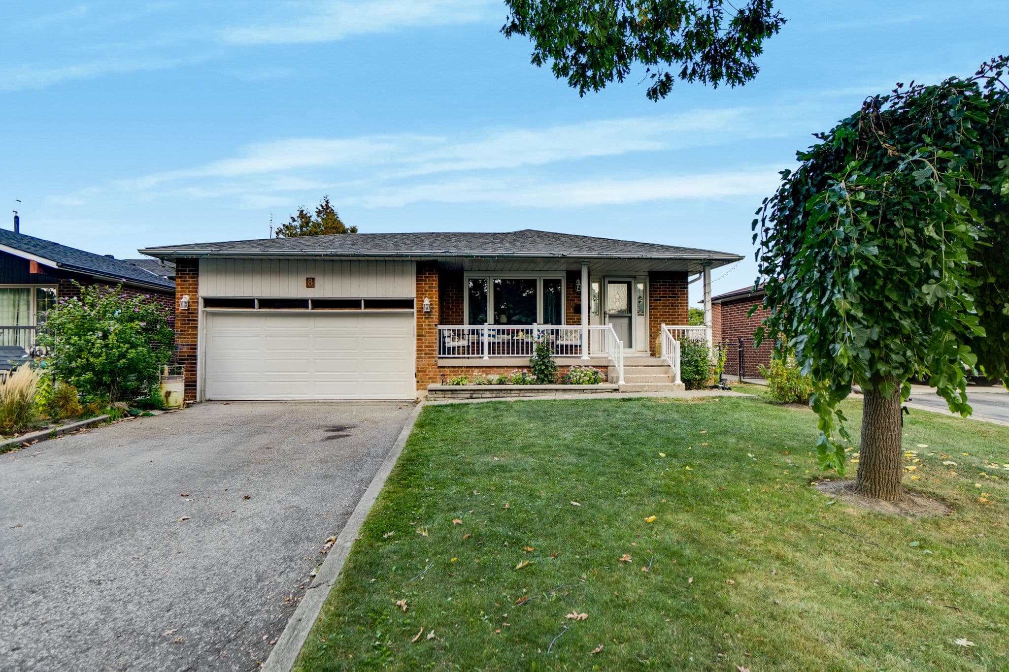 8 Malcolm Crescent, Brampton, ON L6S 3C8