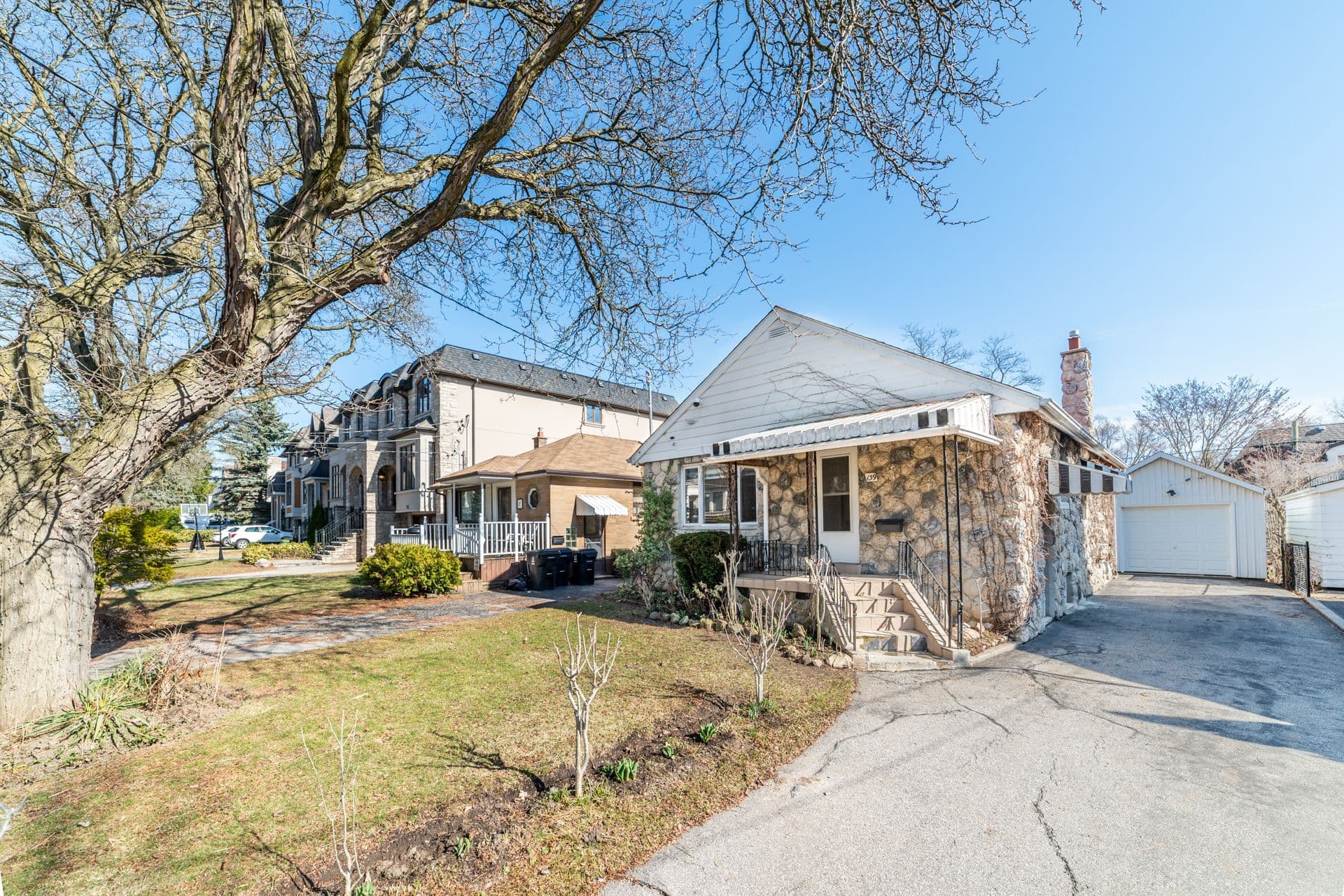 139 Kingsdale Avenue, Toronto C14, ON M2N 3W8